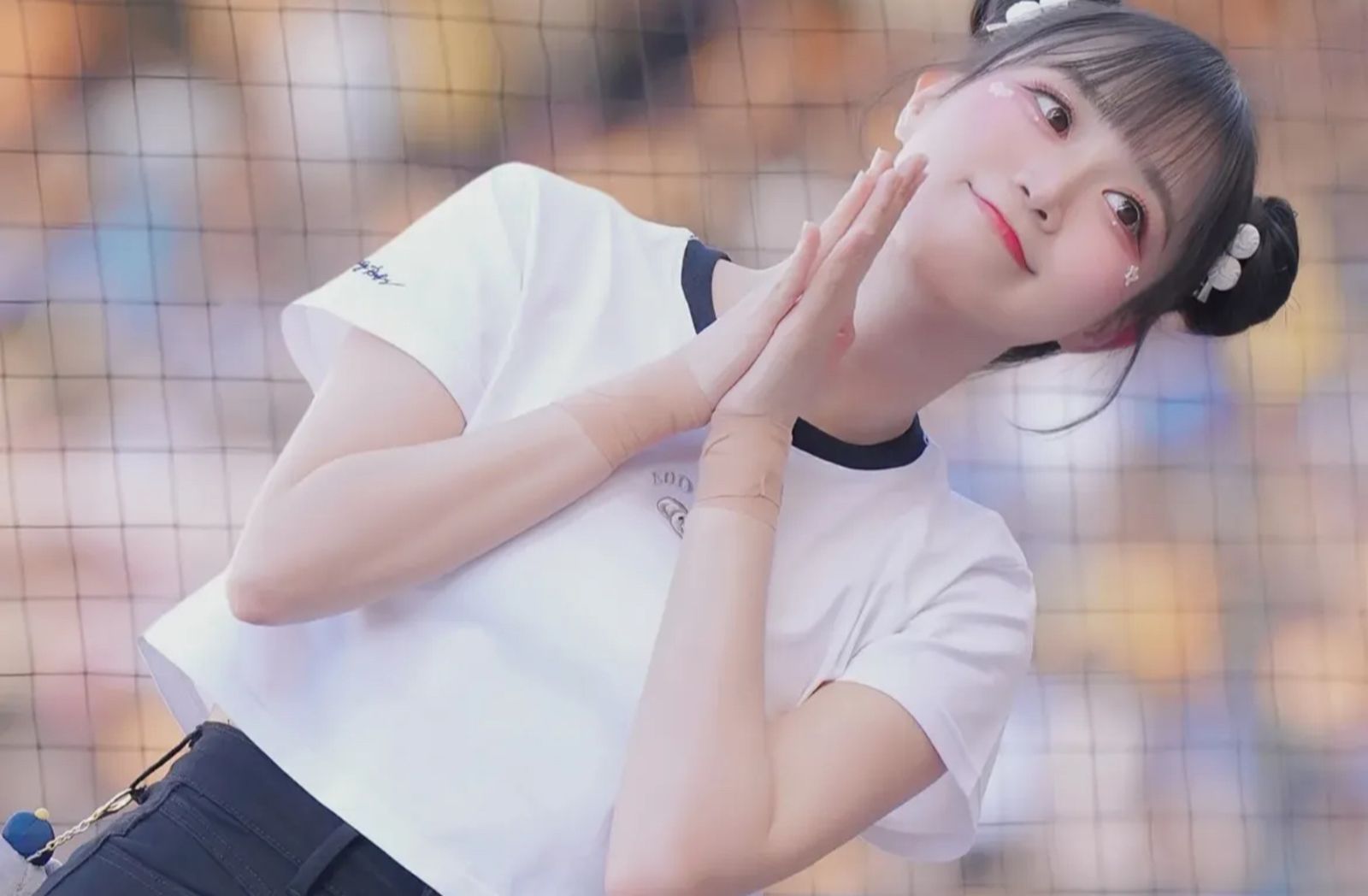 邊荷律遭抹黑「球場亂丟垃圾」！造成他人困擾　經紀人火速正面回擊