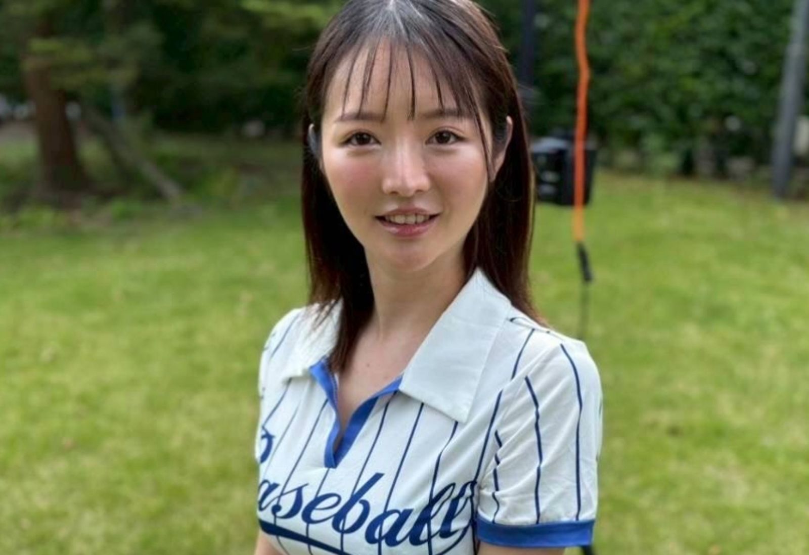 自稱曾在韓國擔任棒球啦啦隊的尹秀雅,本月正式以AV女優身分出道。翻攝IG@suuneko8