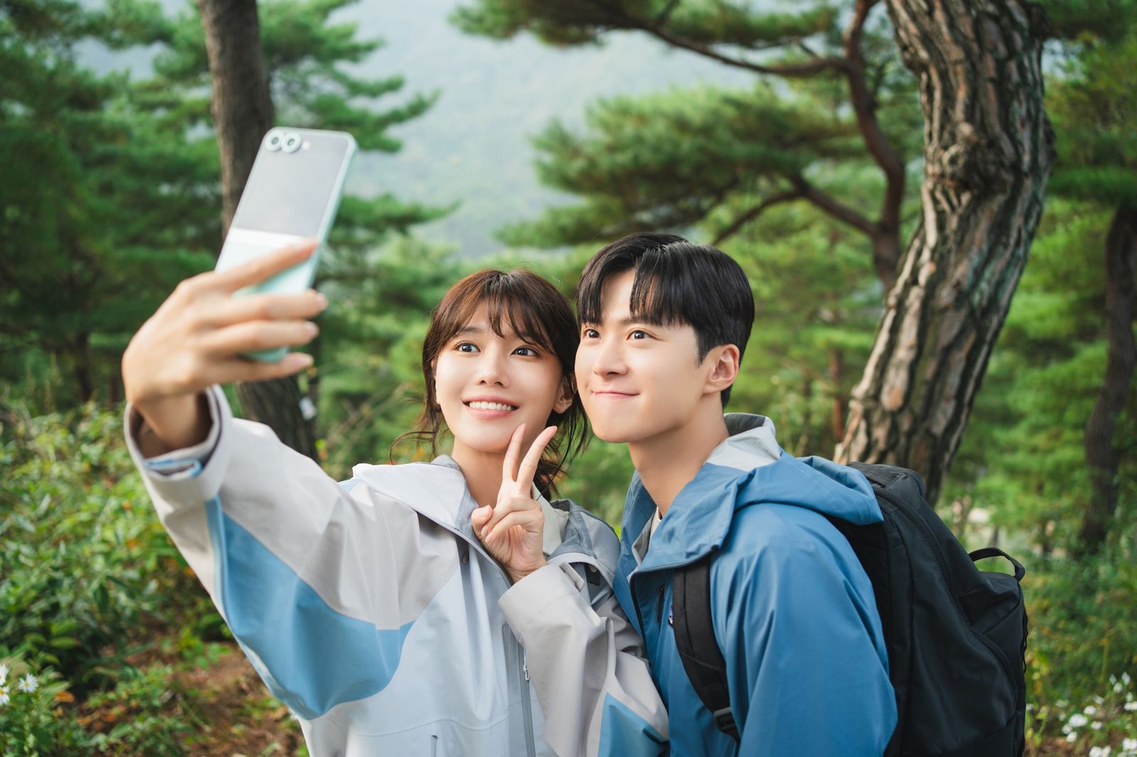 秀英（左）、孔明期待能來台宣傳新劇。friDay影音提供