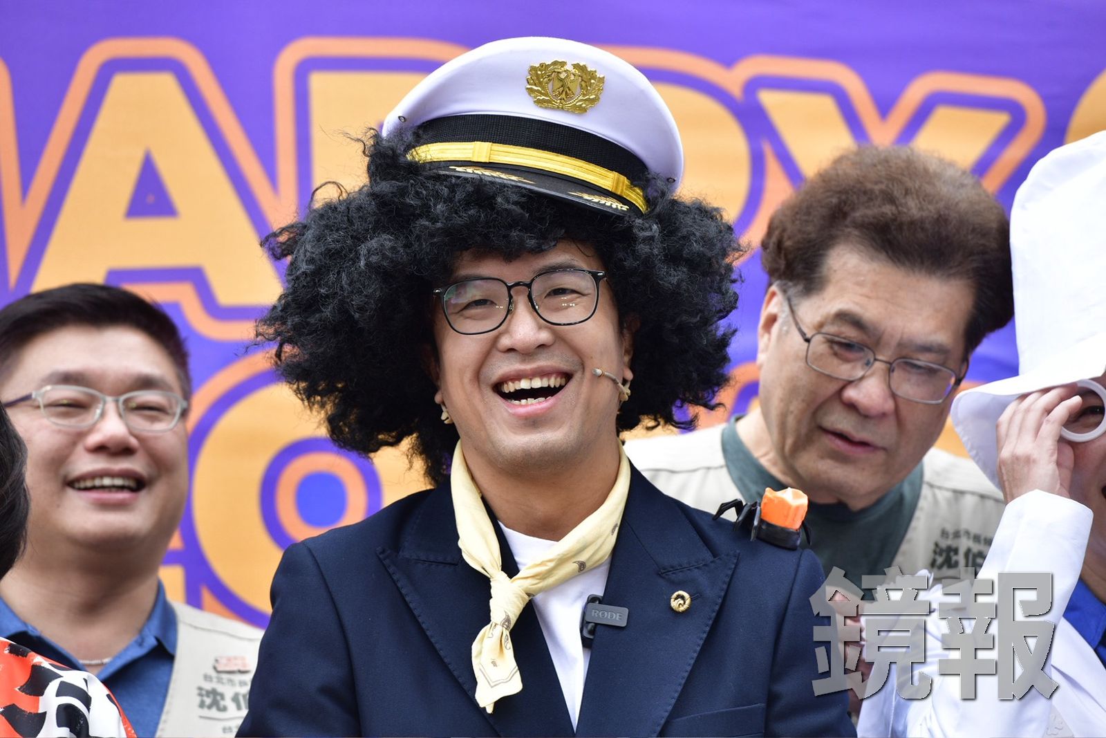 熟悉爆炸頭回歸！沈伯洋天母萬聖節化身「洋流號船長」直呼：太懷念了