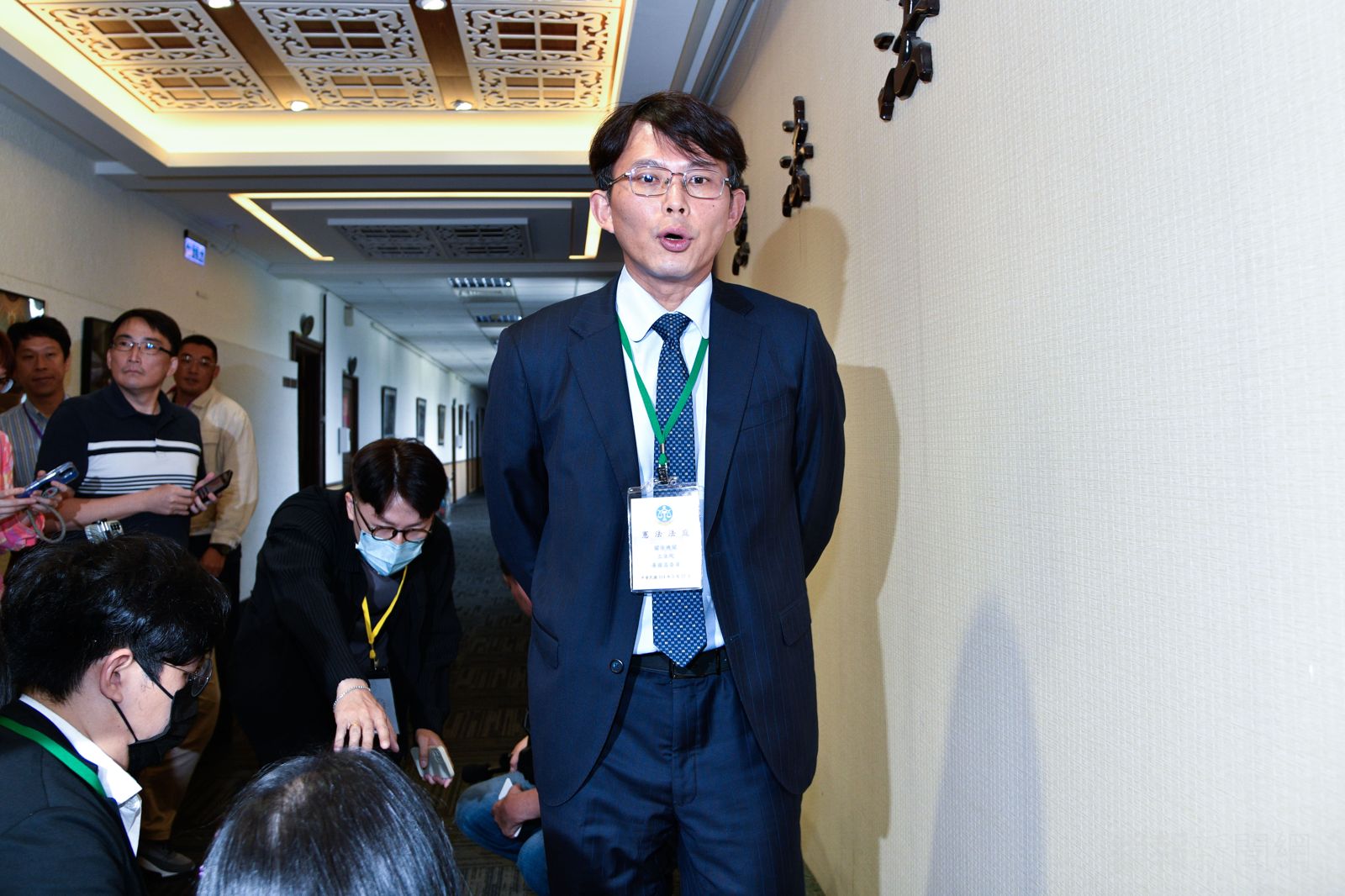 蔡清祥曬照駁搭公務車喬事　黃國昌再爆：陪方董喬6千萬官司