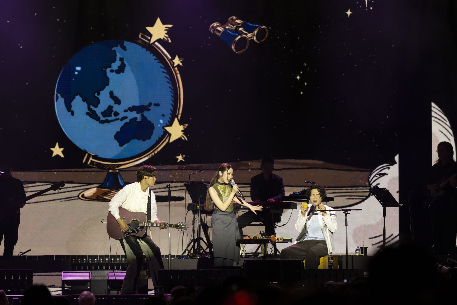 告五人日前在新加坡開唱。相信音樂提供