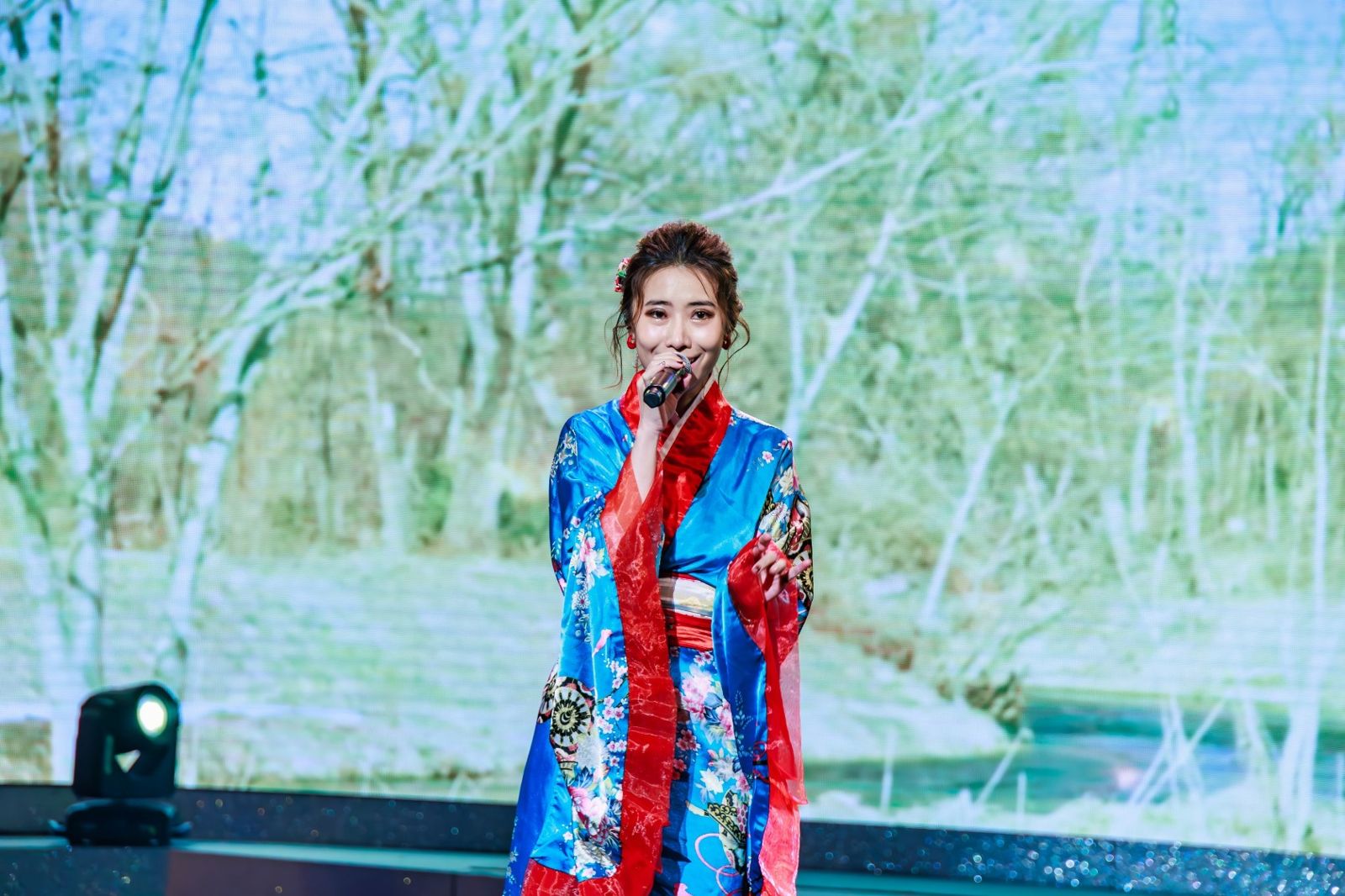 《綜藝一級棒》陳怡婷唱日語歌，特別研究歌詞的意涵，力求到位。中視提供