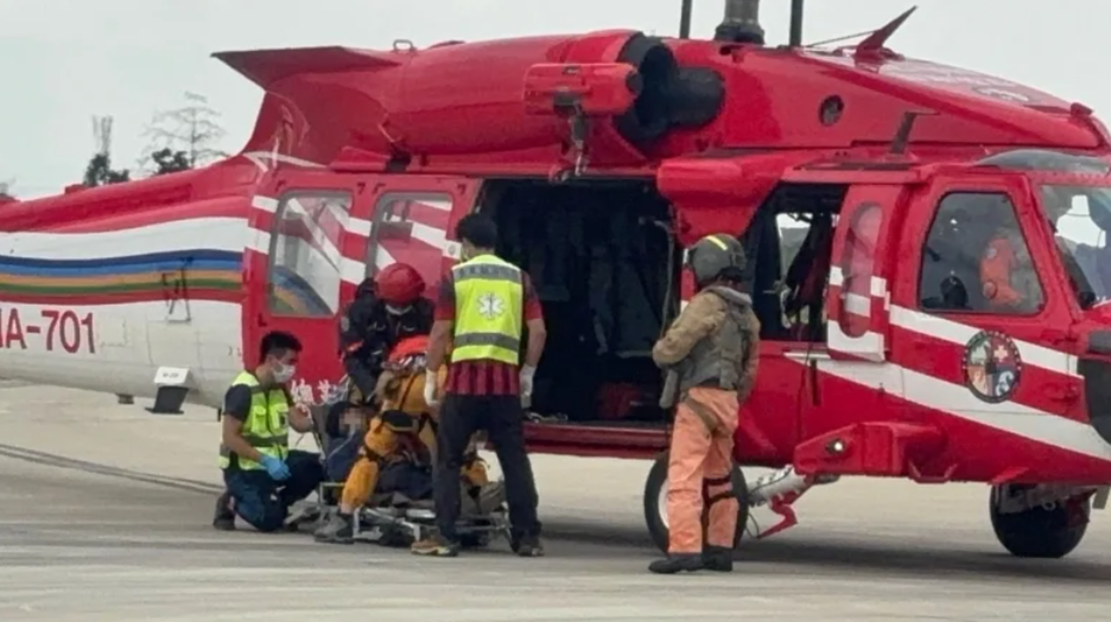台東雙鬼湖、嘉明湖連傳山難 空勤直升機「高乘載」一趟救援2傷患