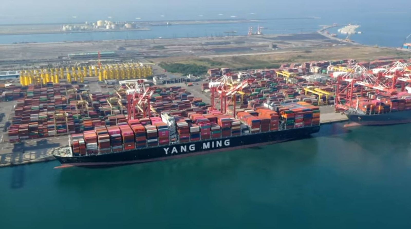 陽明海運貨輪驚爆走私！高雄海關查獲搭載高純度「雙獅地球牌」海洛因　船長羈押禁見