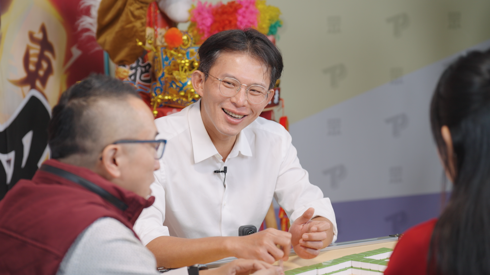 黃國昌變身「賭神」揪黨公職打麻將!預告將開政論節目 首集邀重量級來賓助陣