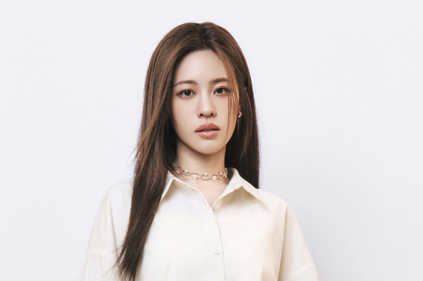 「手機朝下」引爆感情破裂！33歲《超偶》女星親揭情傷殘酷內幕