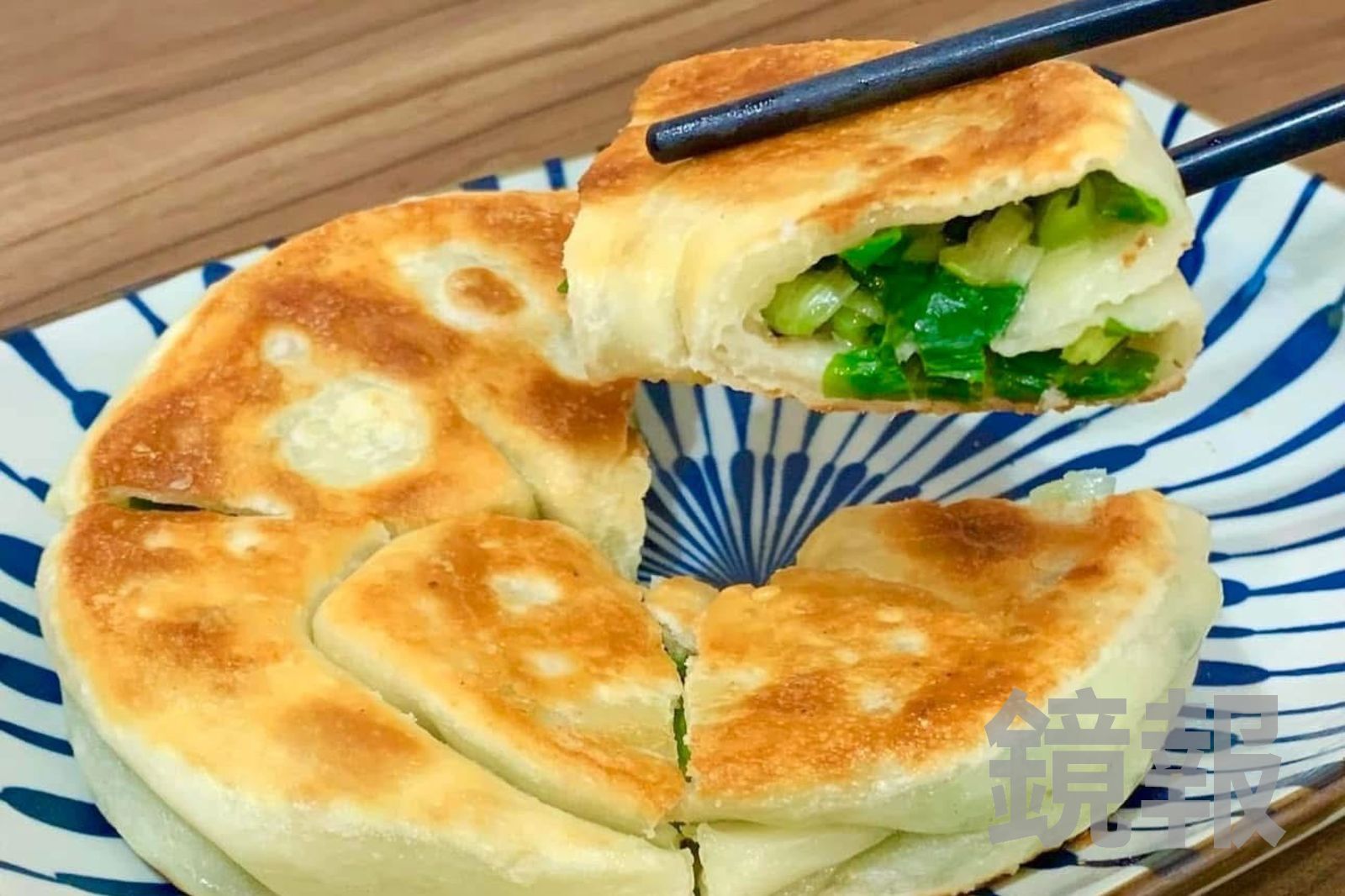 「香酥蔥油餅」皮酥不油,蔥量多又甜美,不沾醬都夠味。(60元/份)