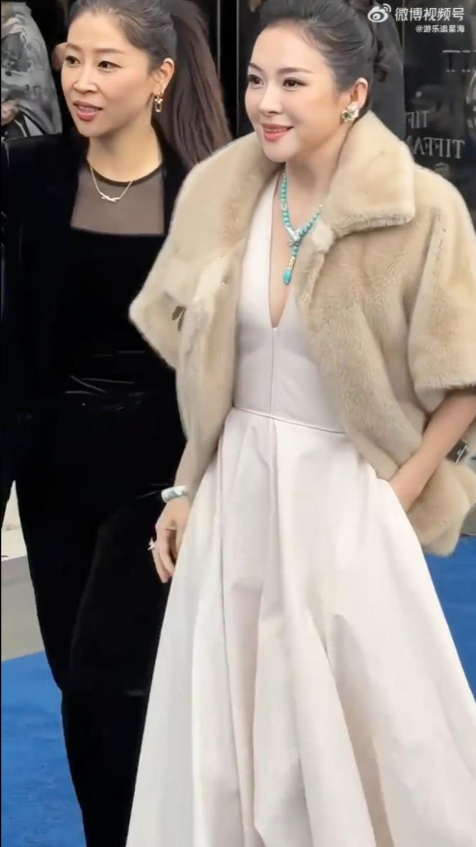 章子怡被發現狀態不同。翻攝微博