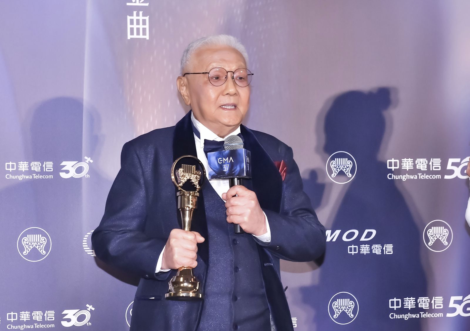 巴威颱風攪局!林煌坤講唱會延期「藏彩蛋」 預告揭巨星不為人知秘辛
