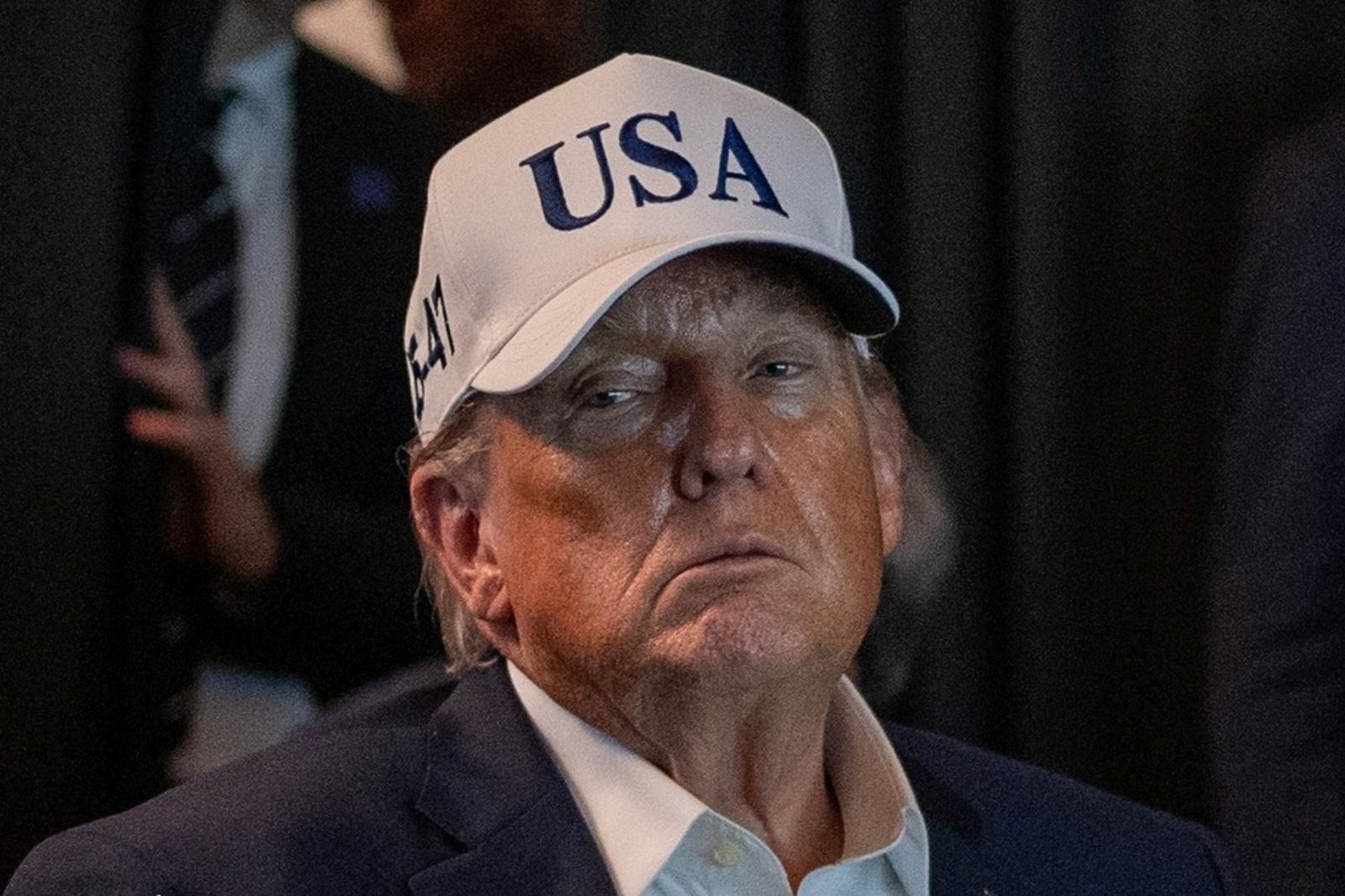 晚幾小時就逃過?川普果斷出手「史詩狂怒」斬首哈米尼 2國成關鍵推手空襲內幕曝光