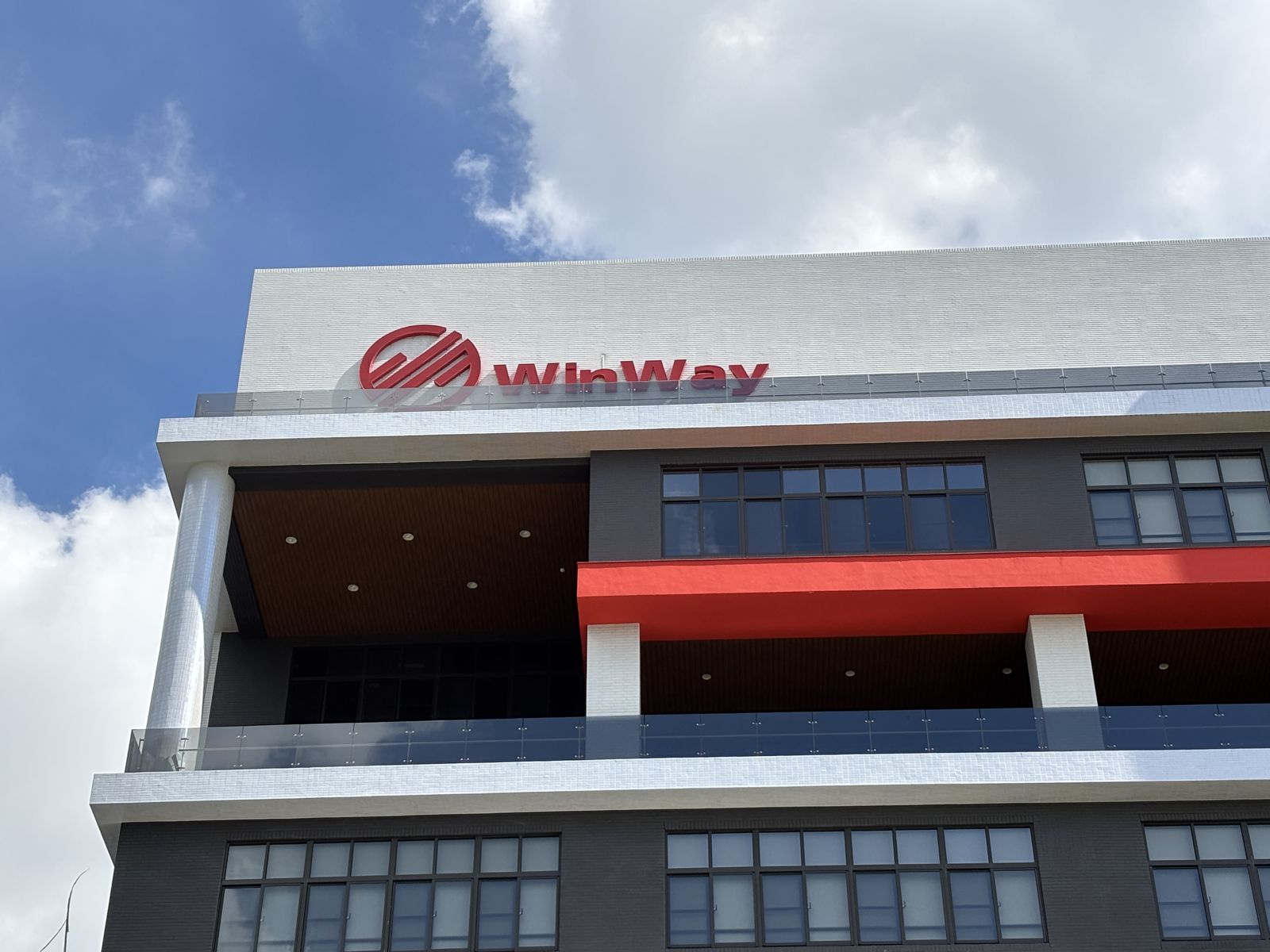 產能超滿！穎崴累計前九月營收達56.24億元創同期新高