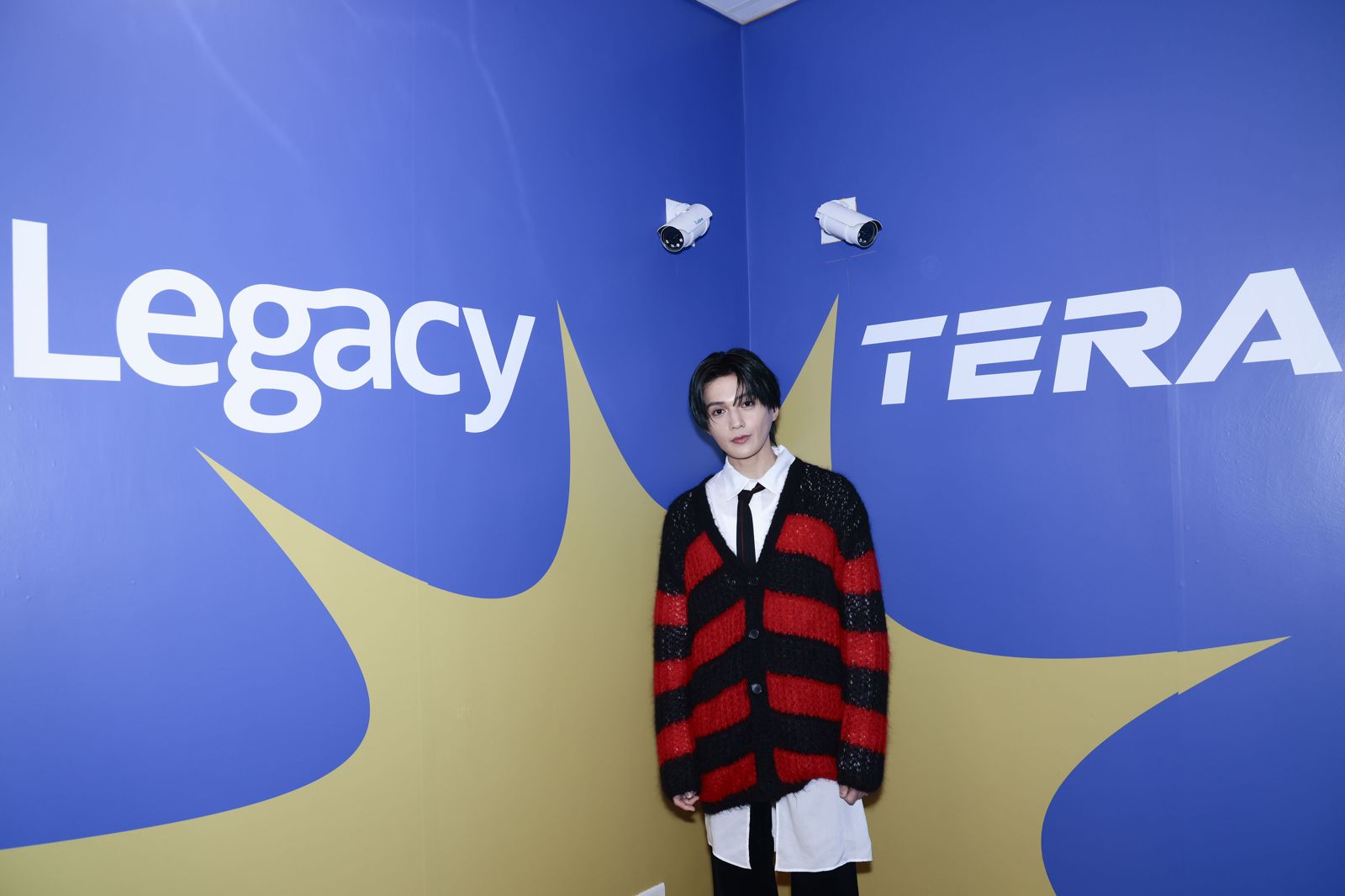 八木勇征「為臭豆腐」到龍山寺祈求 健身有成自爆「背部看了會想抱」