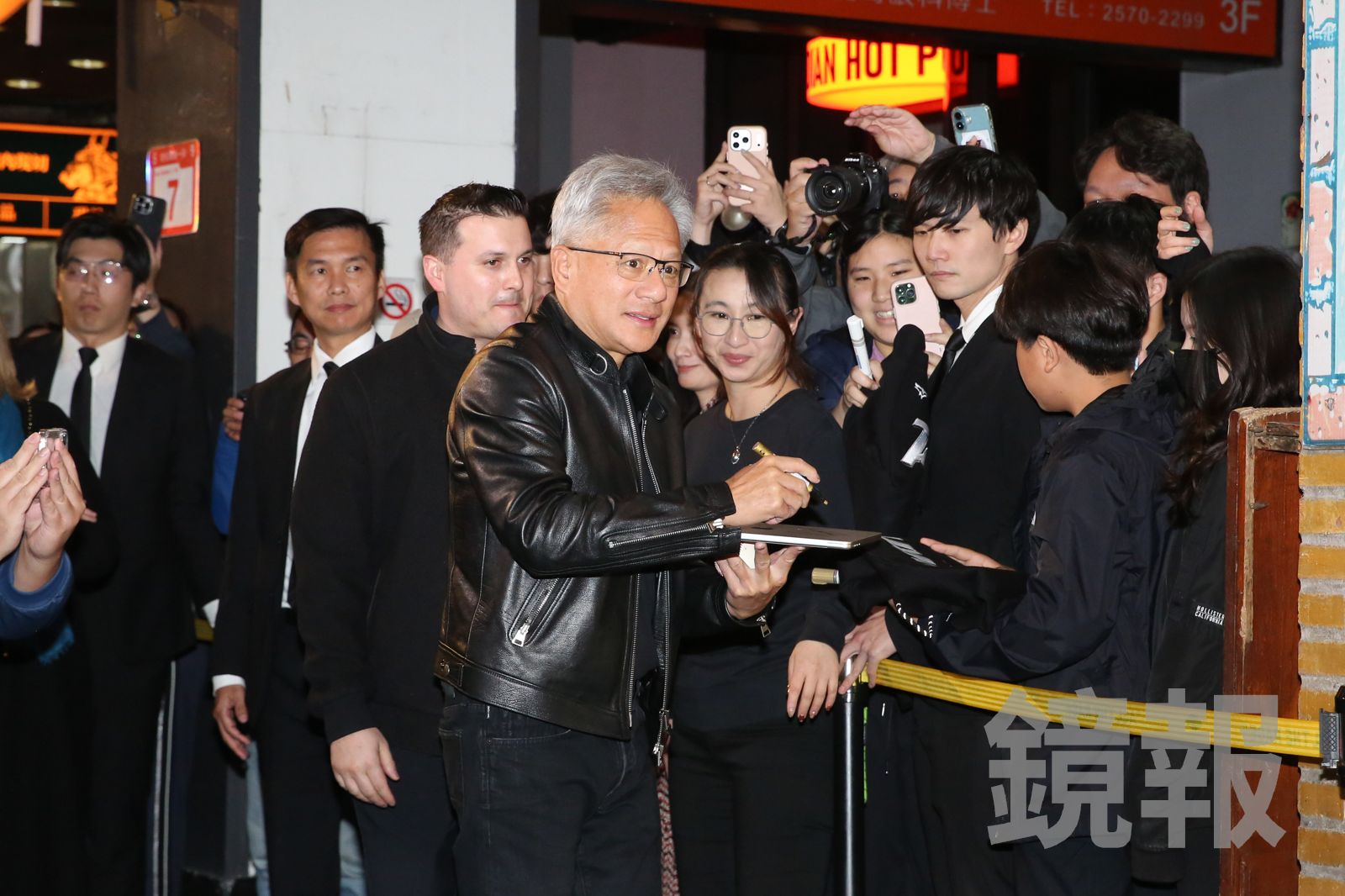 全球瘋追的科技CEO，黃仁勳為何自稱「不情願」？