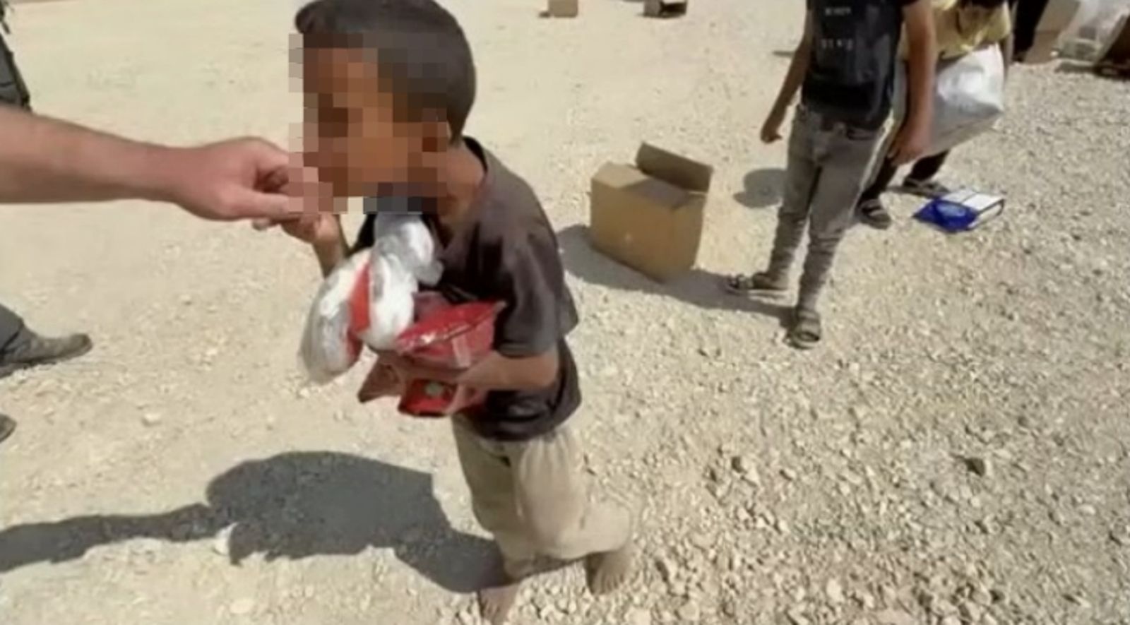 赤腳走12公里…加薩男童「感謝完救援人員就被射殺」！退役兵揭以色列血腥鎮壓