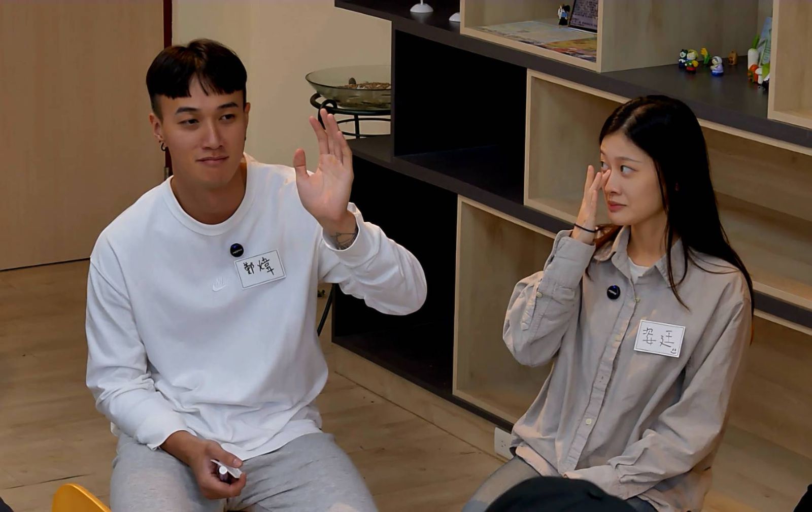 同學們感情隨著相處開始動搖。三立提供