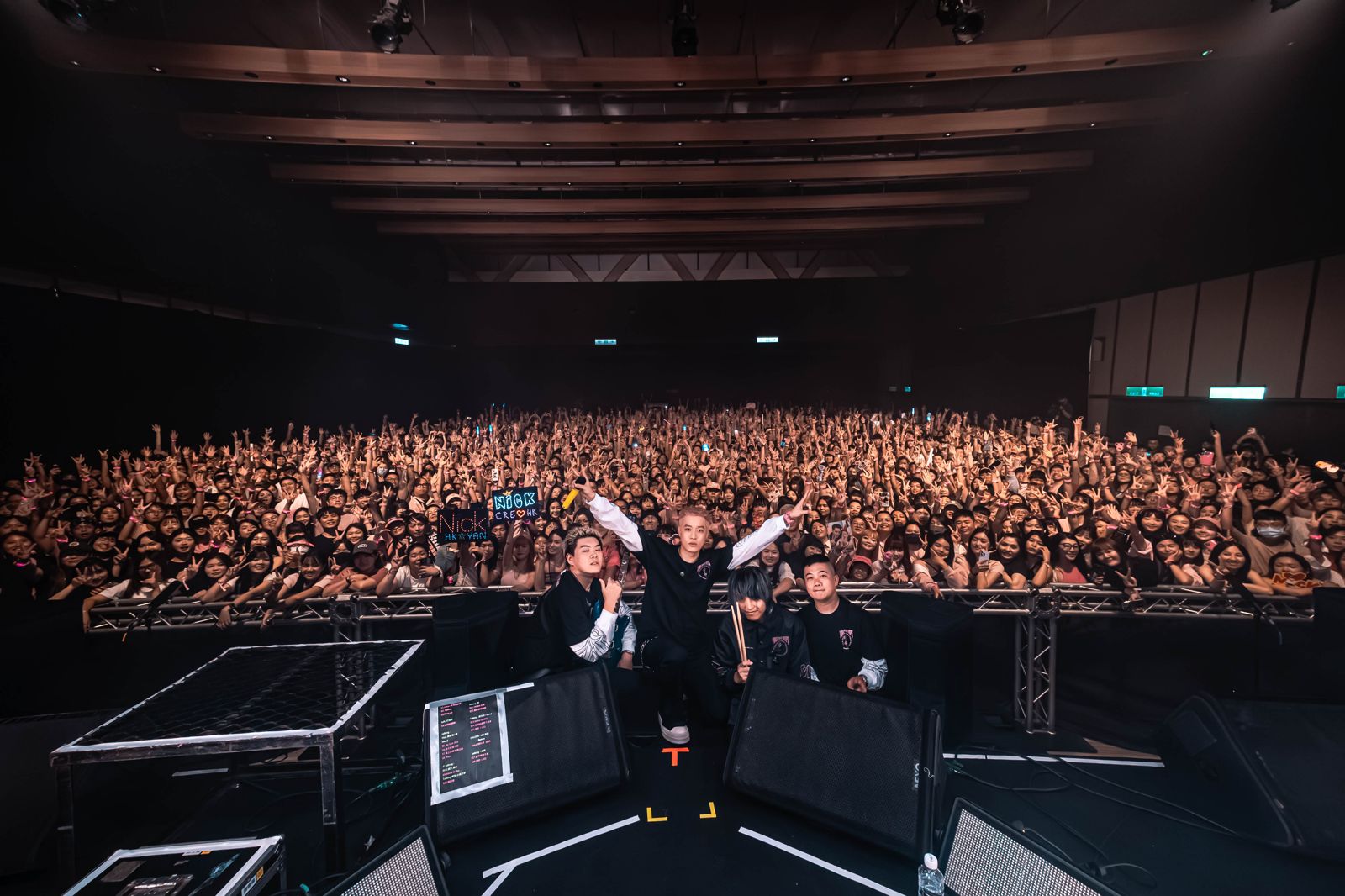 周湯豪日前在台北開唱。環球音樂提供