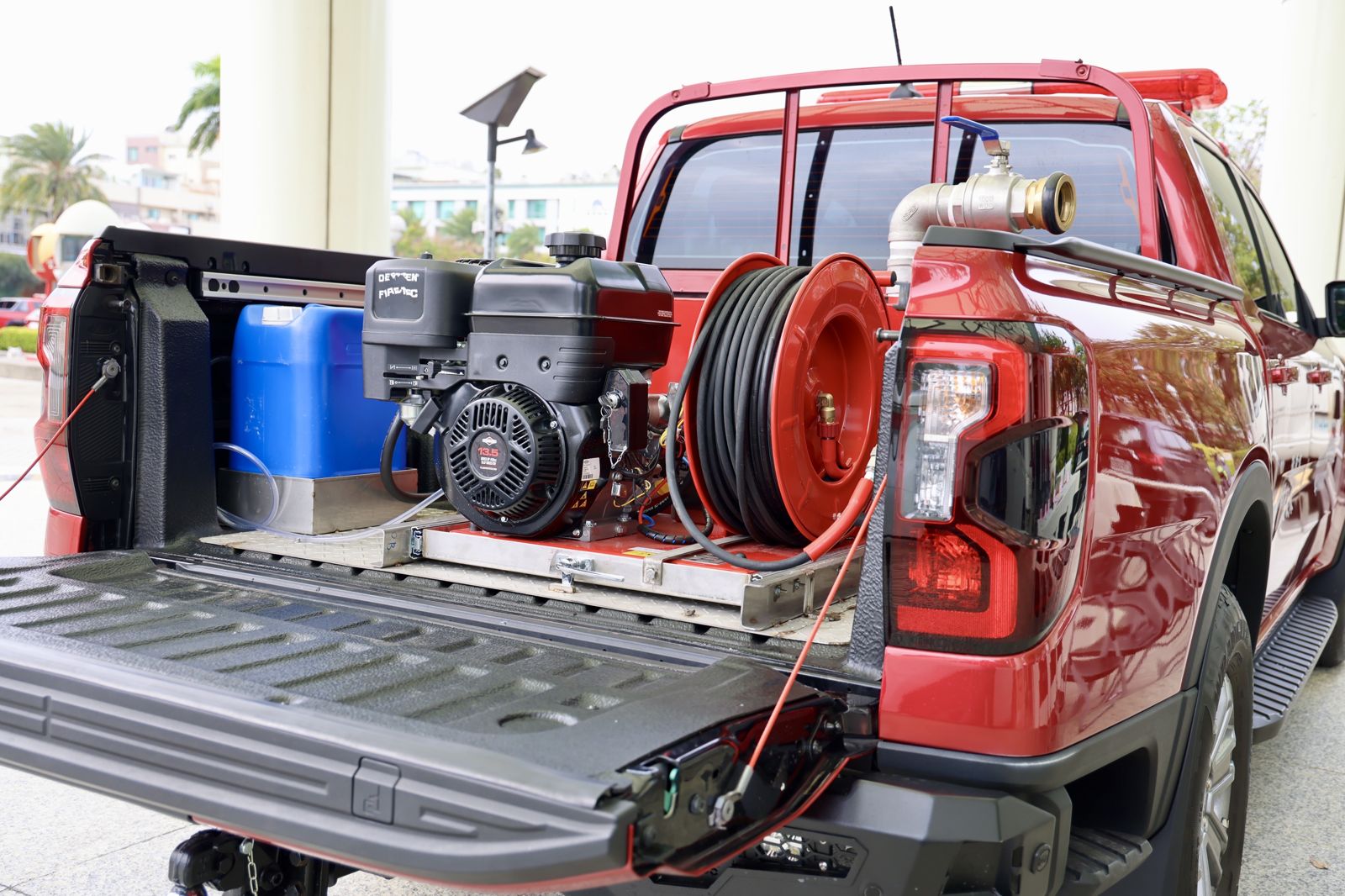 幕後／李明峯強推水霧消防車！還逼基層拍照回傳　女友人爽吃台南消防大單
