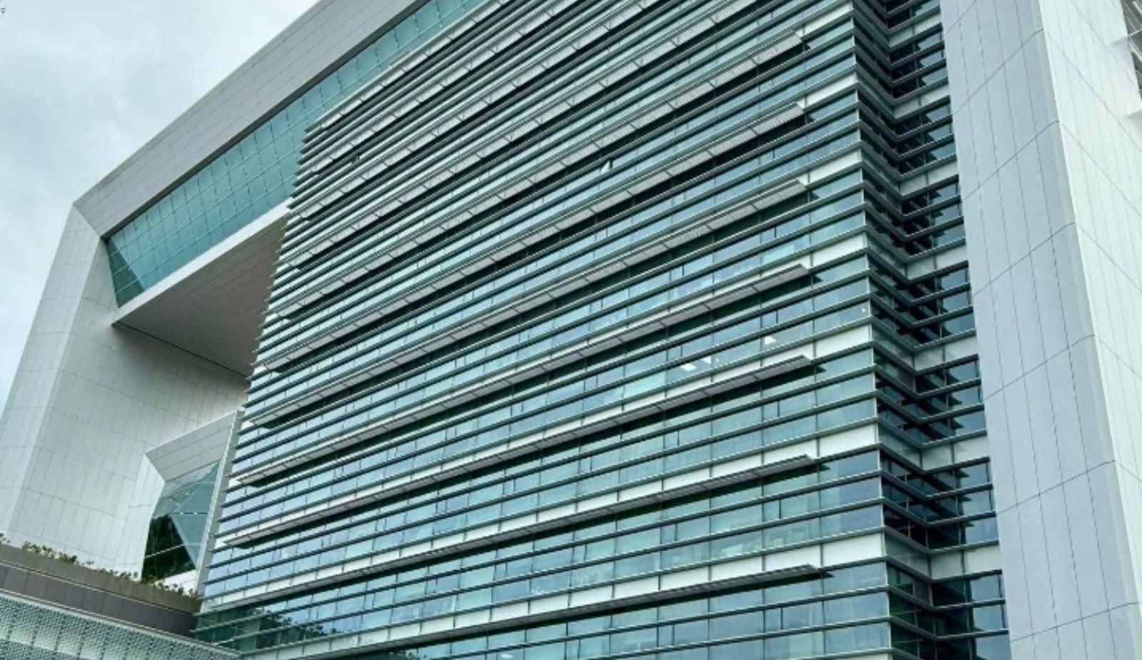 獨家／民視職場霸凌扯案外案！「鳳凰藝能公司」竟遭申訴勞檢