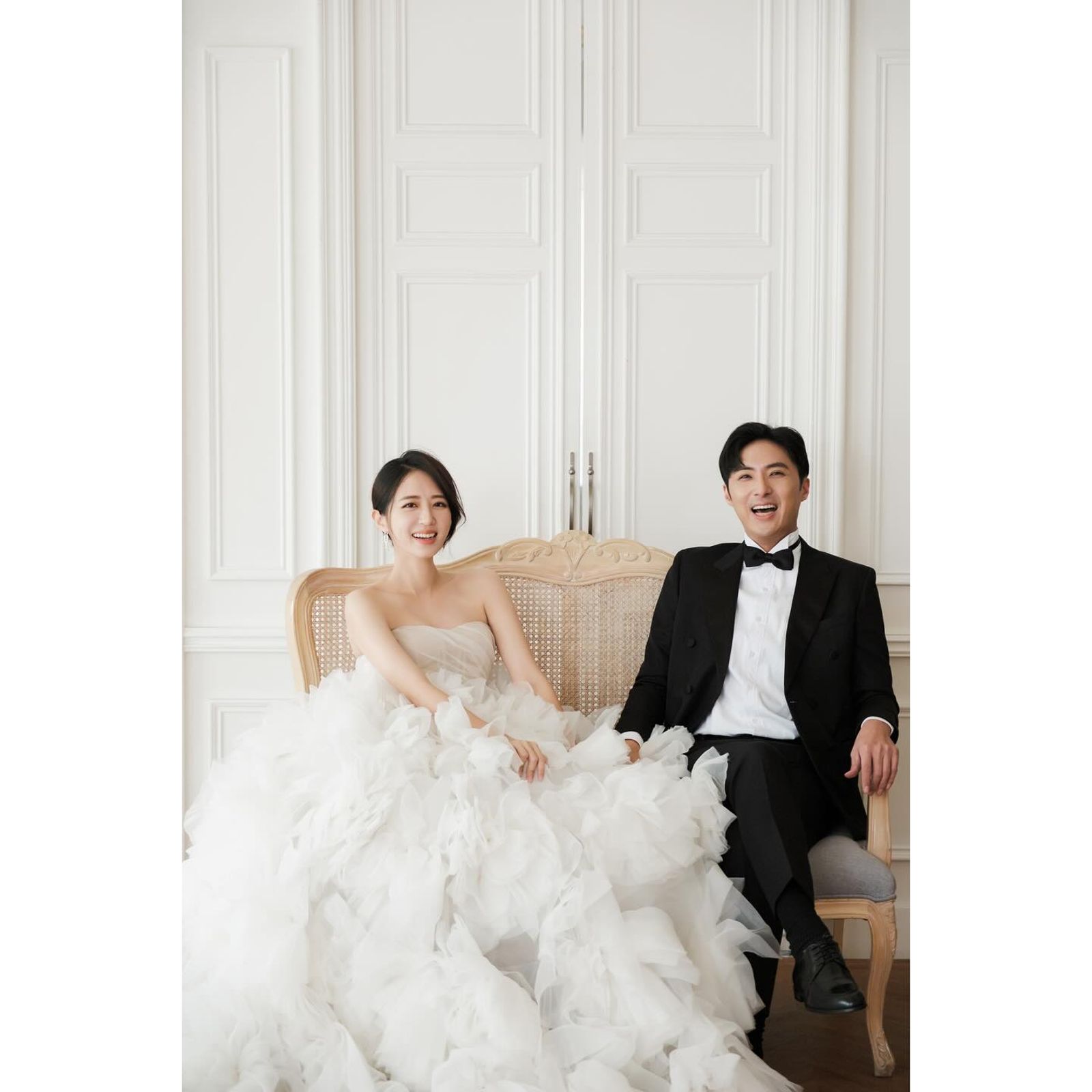 李運慶（右）甜喊娶到洪詩運氣好。翻攝臉書