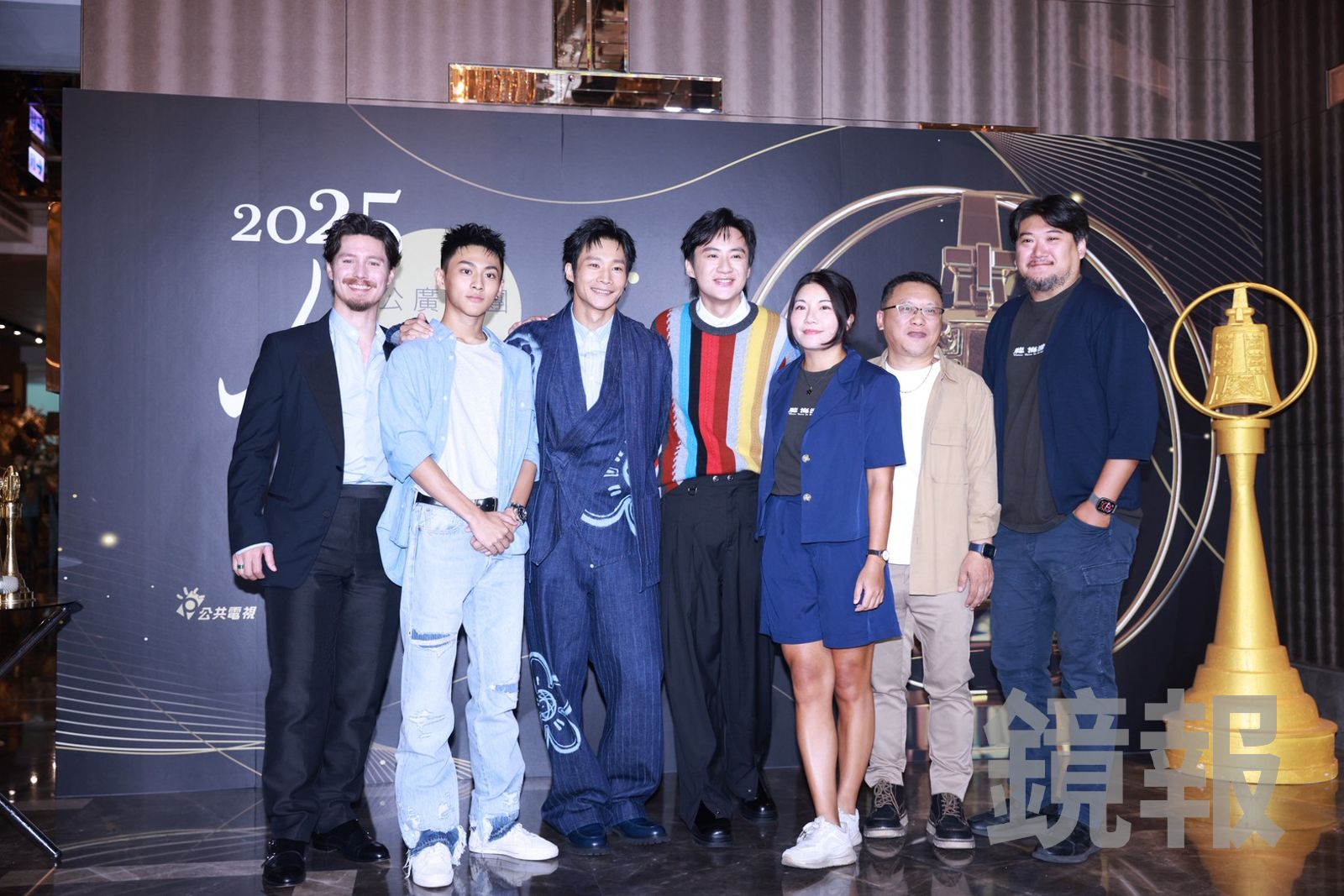 《聽海湧》周厚安(左起)、朱宥丞、黃冠智、吳翰林,以及製作人林佳儒、湯昇榮、導演兼製作人孫介珩。劉耀勻攝