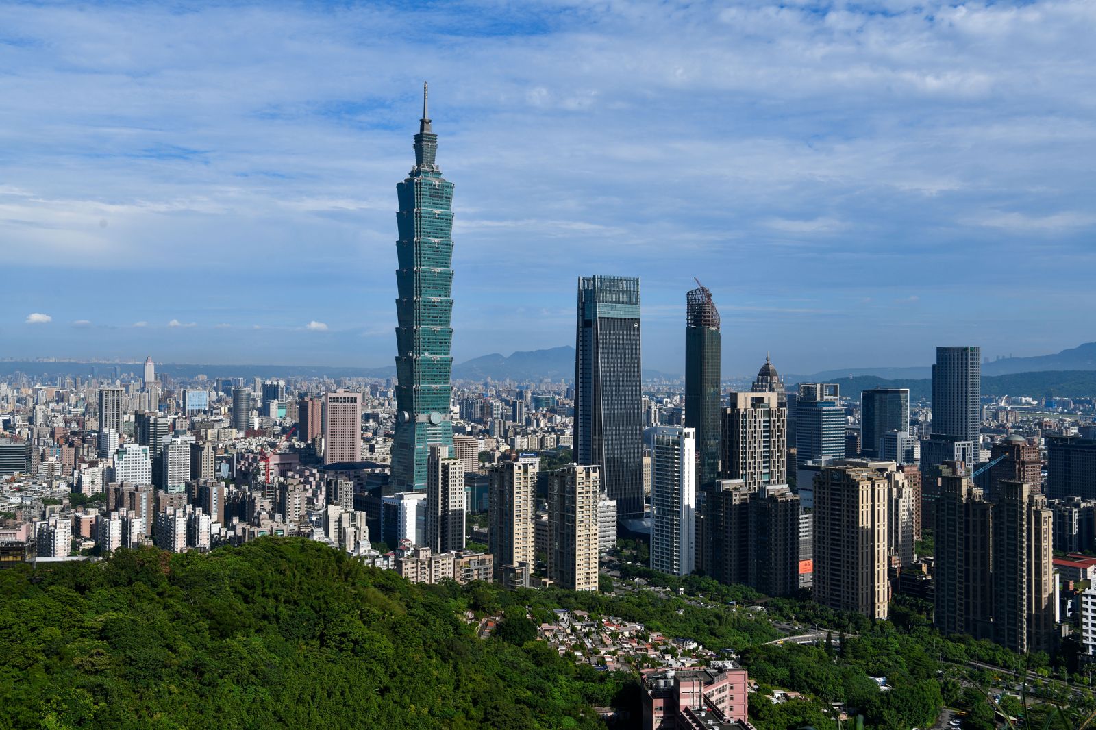 今天啥日|2004年12月31日 台北101大樓正式開幕