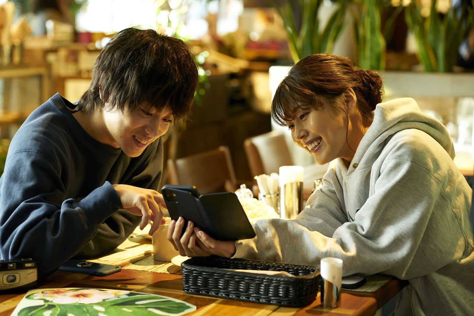 《花束般的戀愛》重返大銀幕一位難求　劇情太催淚：哭到胃痛