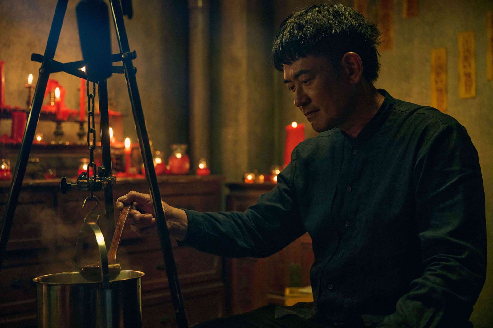 睽違10年！柯叔元、莊凱勛「神秘邪教徒」交手　看「連續殺人魔紀錄片」學PUA