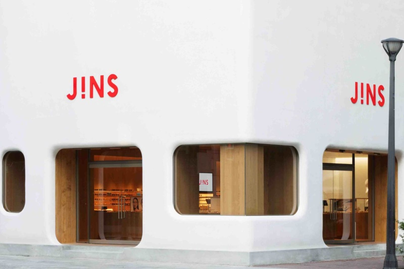 JINS極薄鏡片「台日價差7倍」！網怒轟：把台灣人當盤子　官方4聲明曝原因
