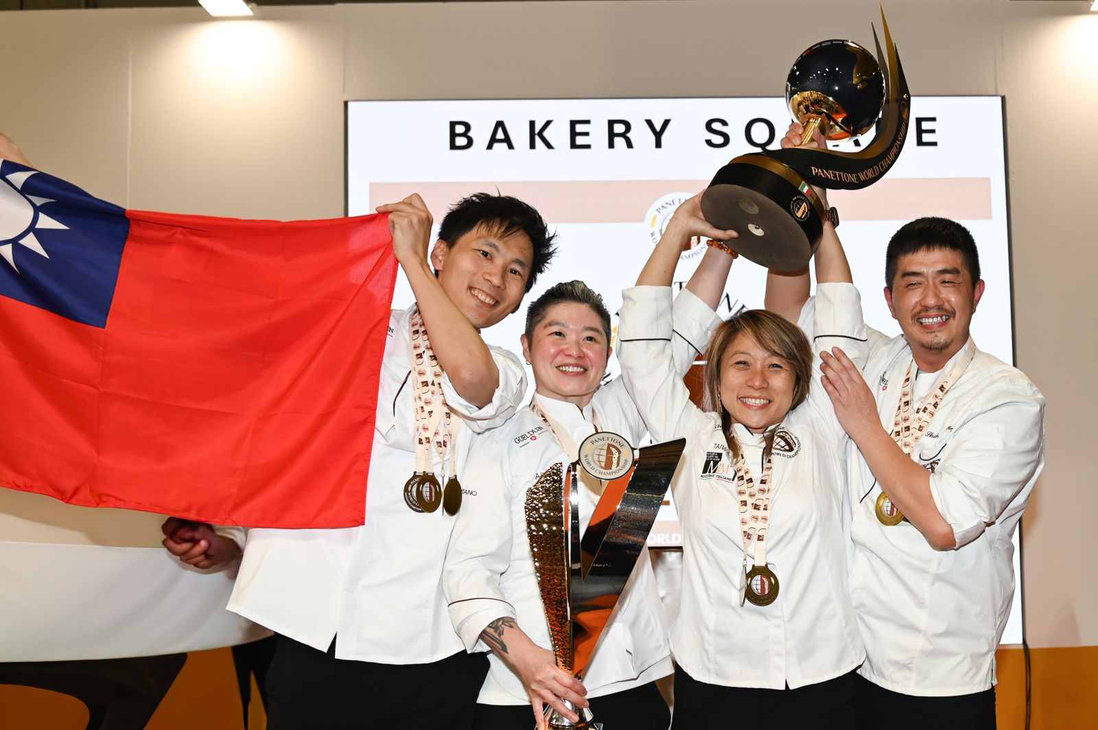 台灣隊奪世界盃聖誕麵包大賽總冠軍！金牌Panettone限量開賣