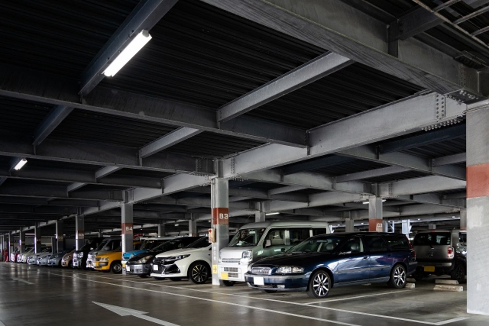 妹子先出15元停車費 公司行政「這樣給錢」她傻眼!網:千萬別內耗