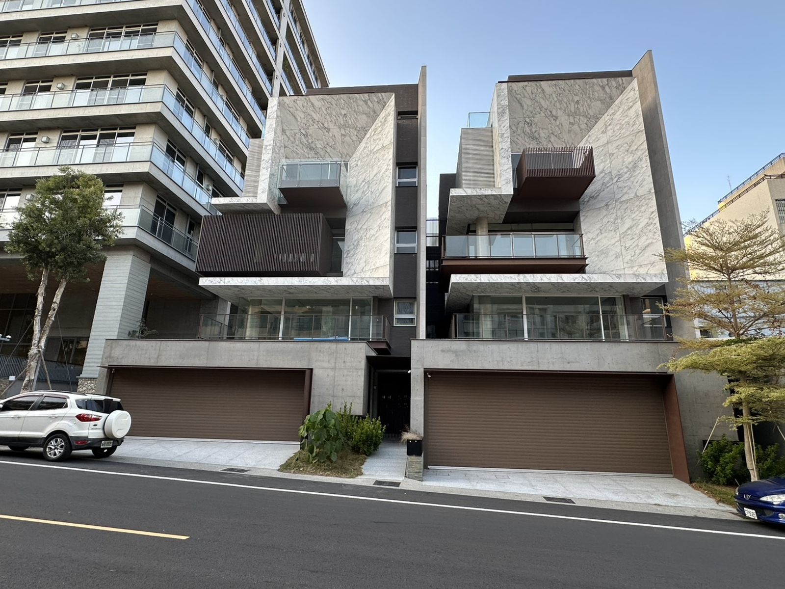 獨家／地表最強小三劉怡萱急了？拋售1.2億豪宅傳「大砍4千萬」　揭密台南虎尾寮房價鈔能力