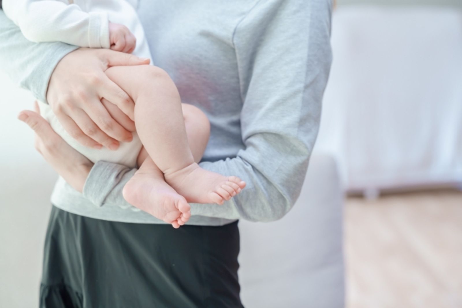 阿嬤見孫哭鬧「掏胸安撫」　媳婦氣炸：我都沒給吸、這樣乾淨嗎？