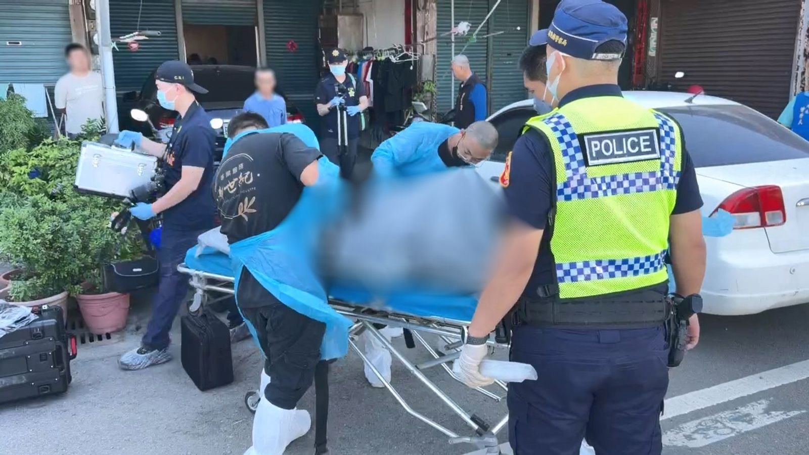 兄弟鬩牆釀命案!苗栗38歲弟持刀刺頸多刀 兄倒臥樓梯間傷重慘死