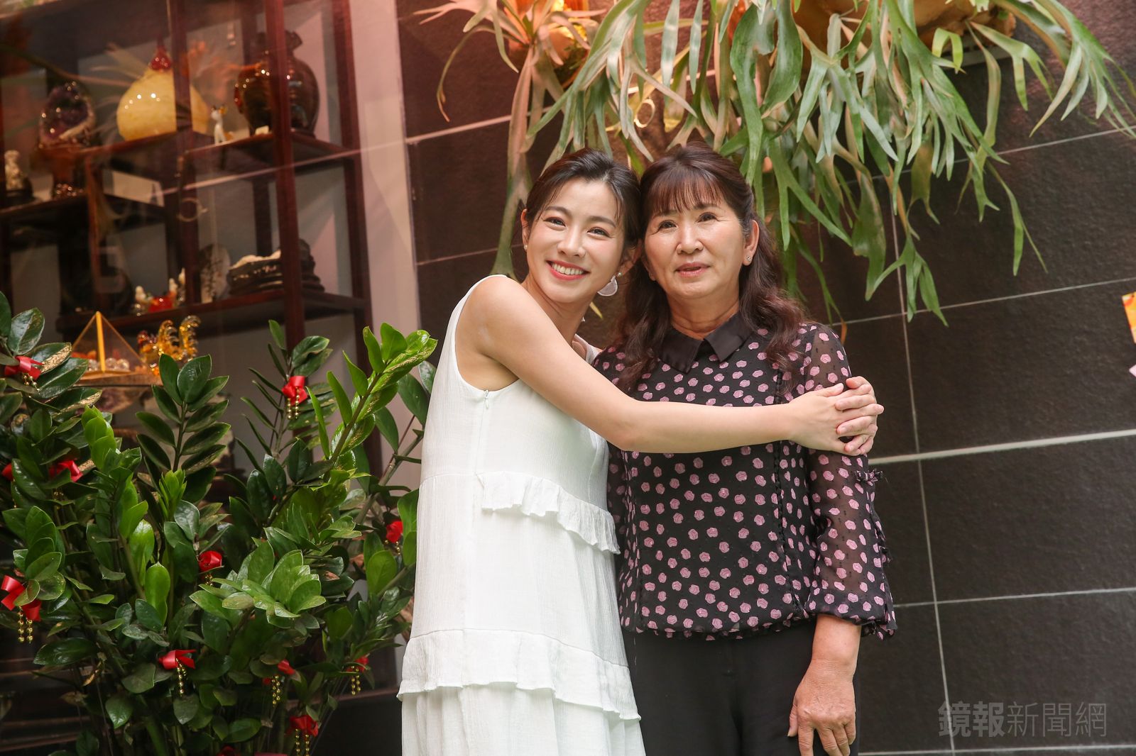 獨家／母親賣冰庫籌學費　打三分工養米可白三兄妹