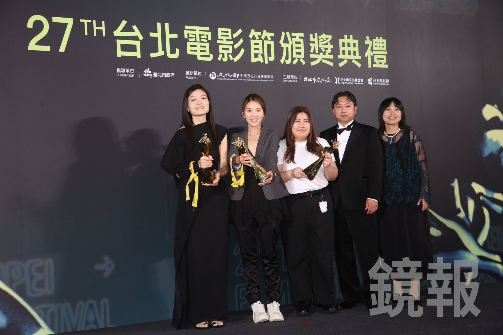 《大風之島》拿下最佳記錄片、最佳剪輯與百萬首獎。攝影組