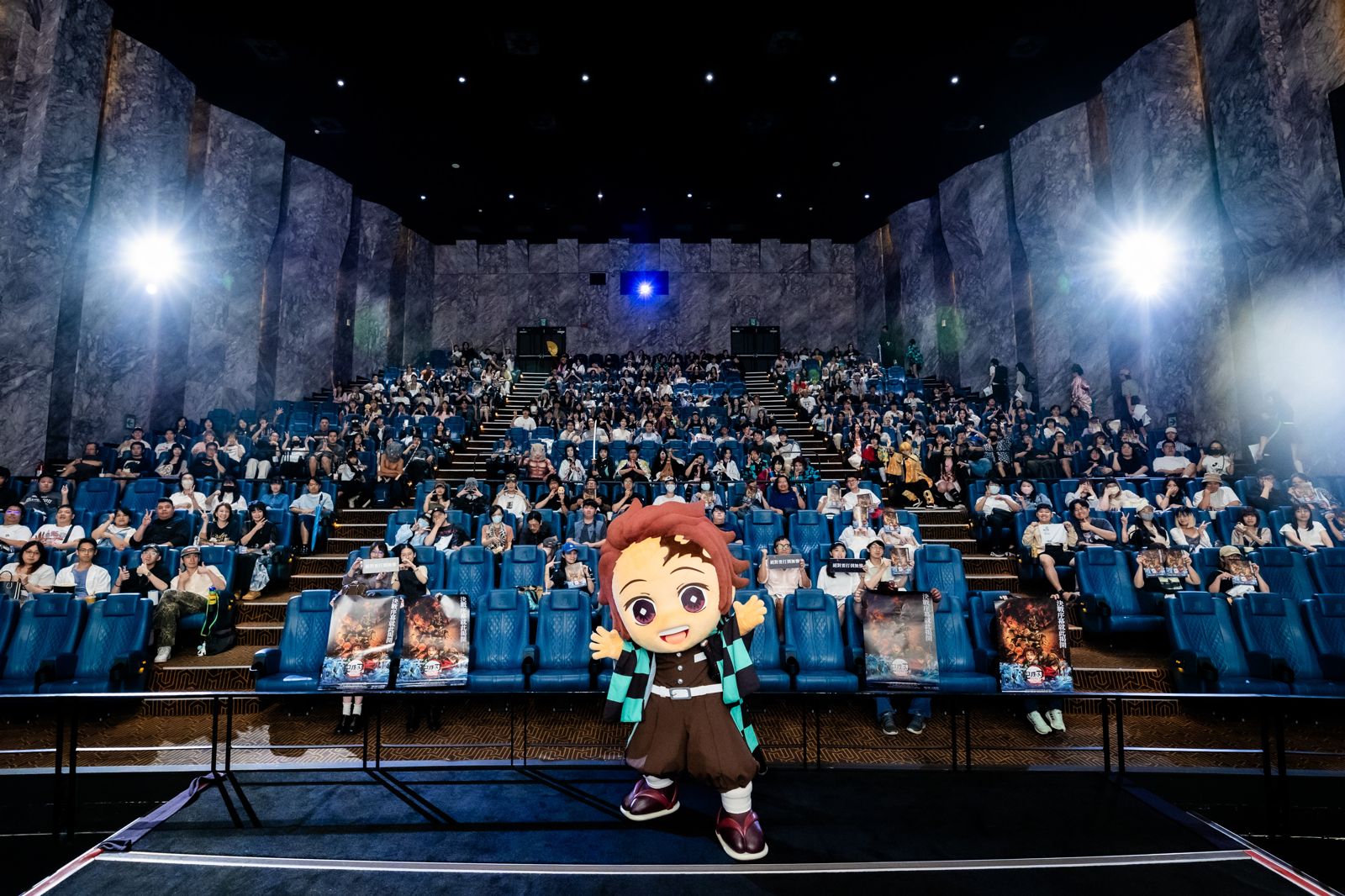 《鬼滅》無限城篇日本票房飆破176億　台北特映會觀眾感動落淚