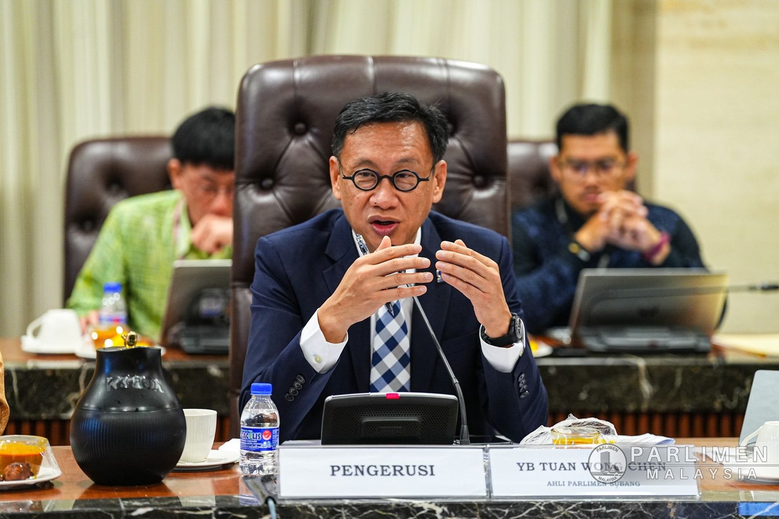 馬來西亞國會議員黃基全公佈恐嚇郵件的內容。圖／翻攝自FB／Wong Chen