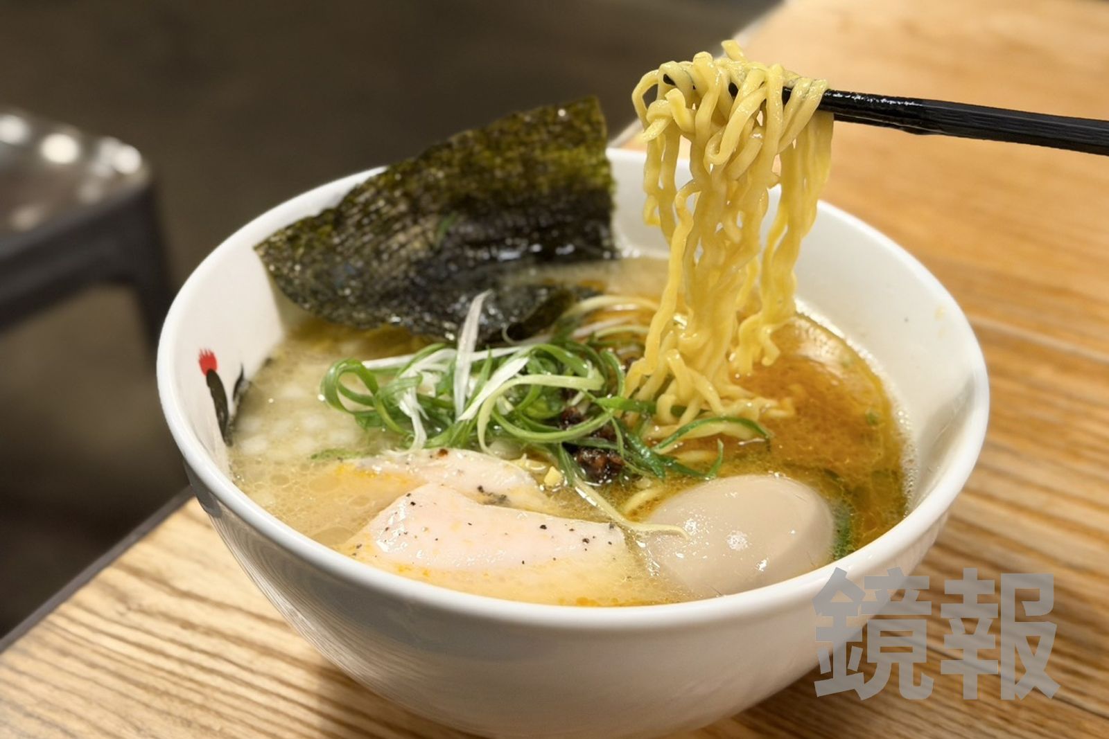 正男報食事/豬瘟延燒別慌!拉麵控改吃「鳥人拉麵」雞白湯、配炭火串燒大加分