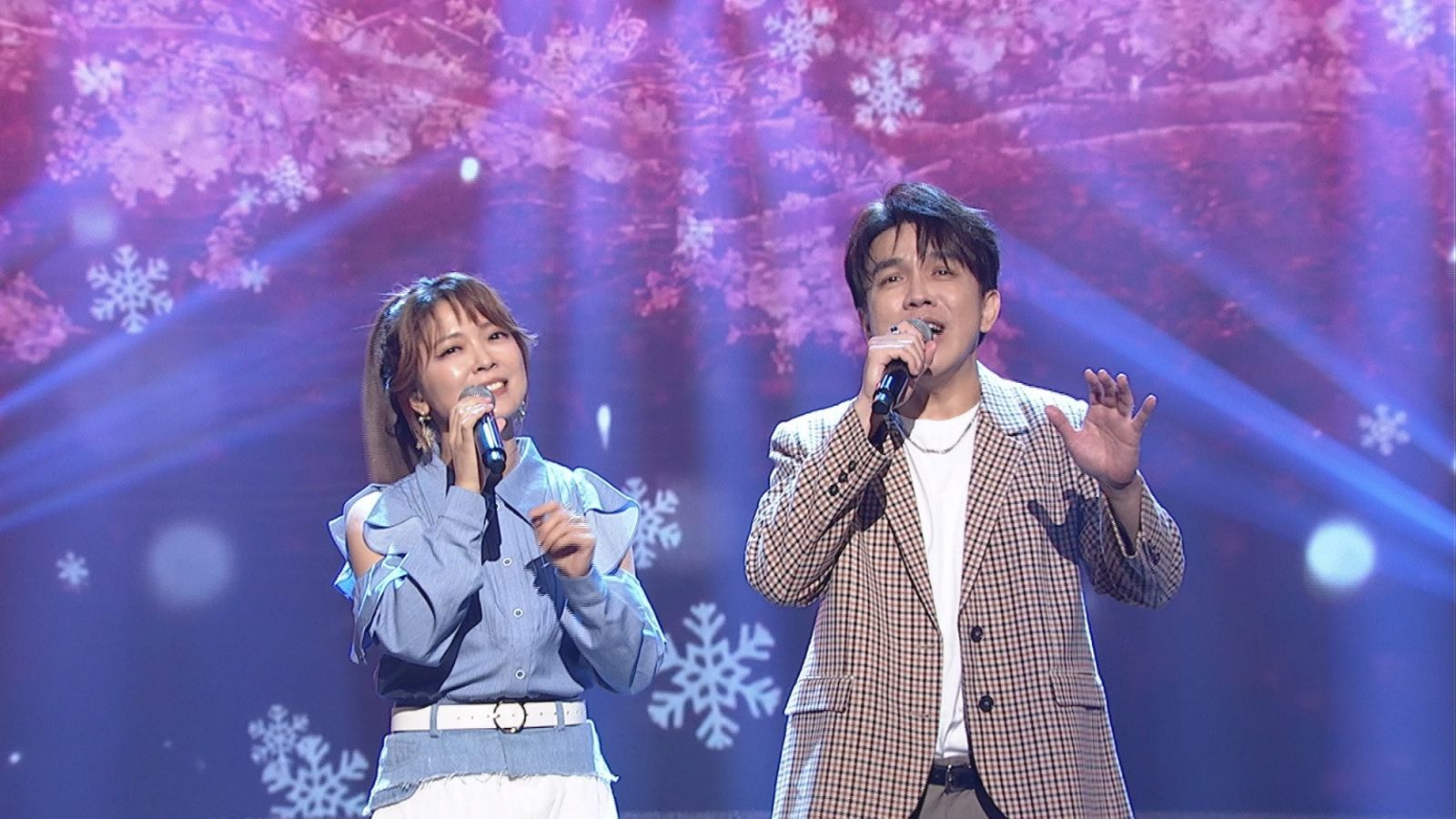 許志豪突襲「戴戒指」放閃翁鈺鈞！康康被問紅包數字　1句話回應了