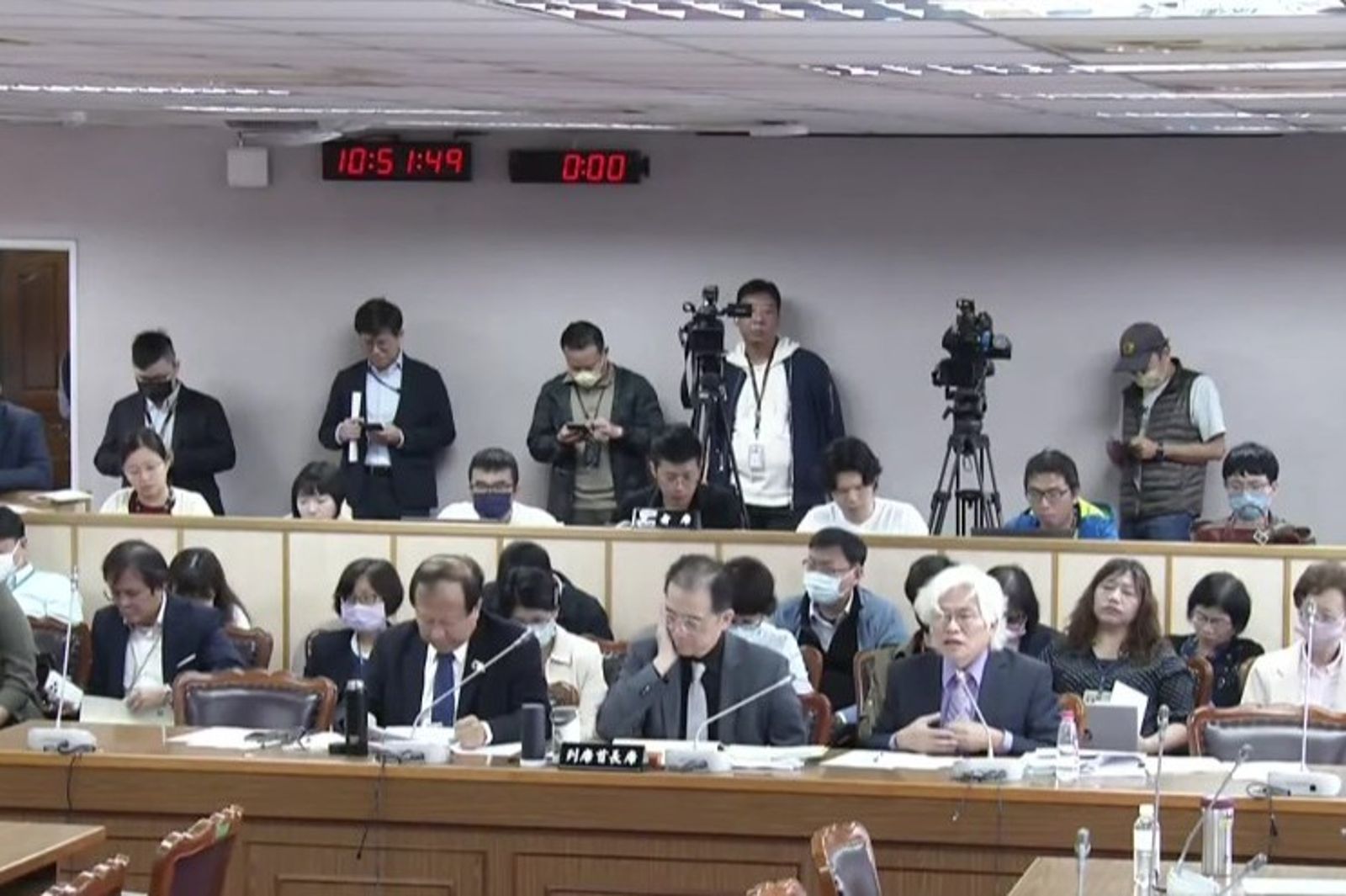 藍白主張停砍年金 銓敘部:基金水庫恐更早破產!