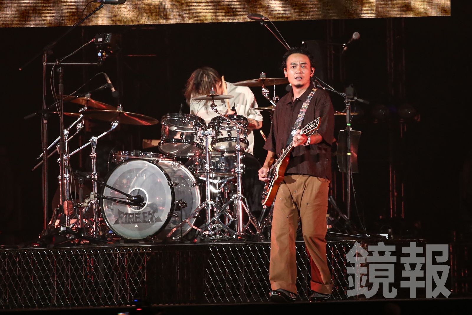 金曲樂團主唱情緒潰堤!「想到爸爸受苦受難」 滅火器楊大正淚灑小巨蛋