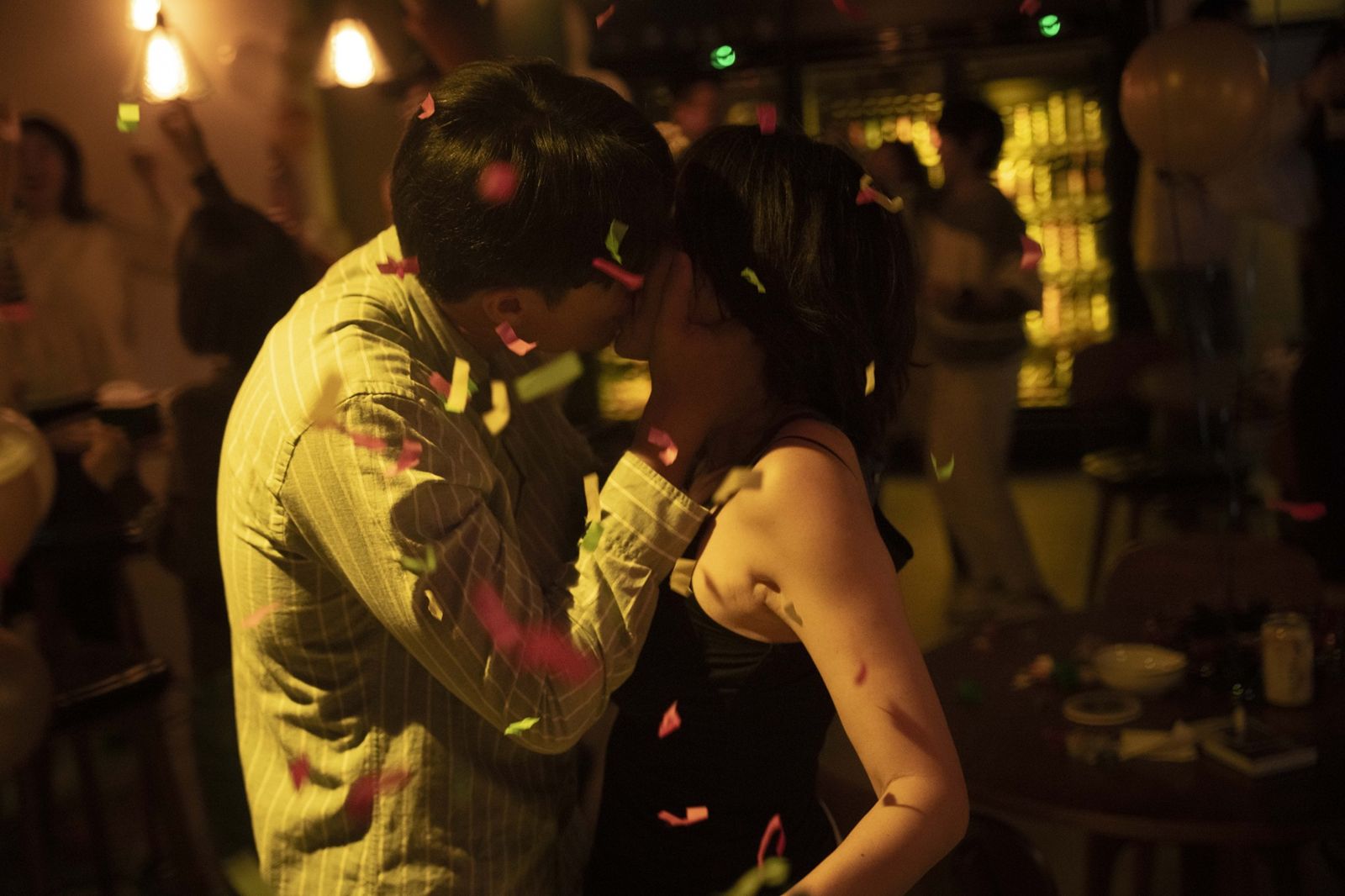 丁寧攜老公看吻戲氣氛凝結 他一句話甜蜜破冰