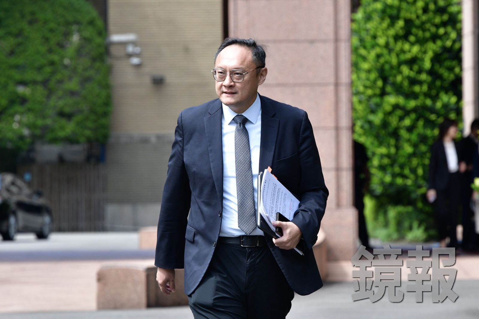 台中市副市長鄭照新會後受訪時提及,過去台中水湳機場順利遷建,才會讓城市有爆發力的成長。攝影李智為