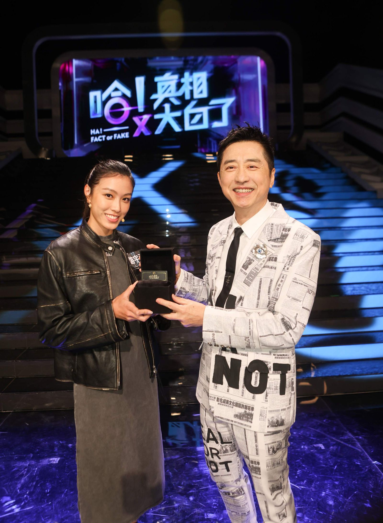 《哈!真相大白了》「星二代」游宇潼上節目成功過關 獲庾澄慶頒發「真相調查員」金牌《哈!真相大白了》「星二代」游宇潼上節目成功過關 獲庾澄慶頒發「真相調查員」金牌。公視提供