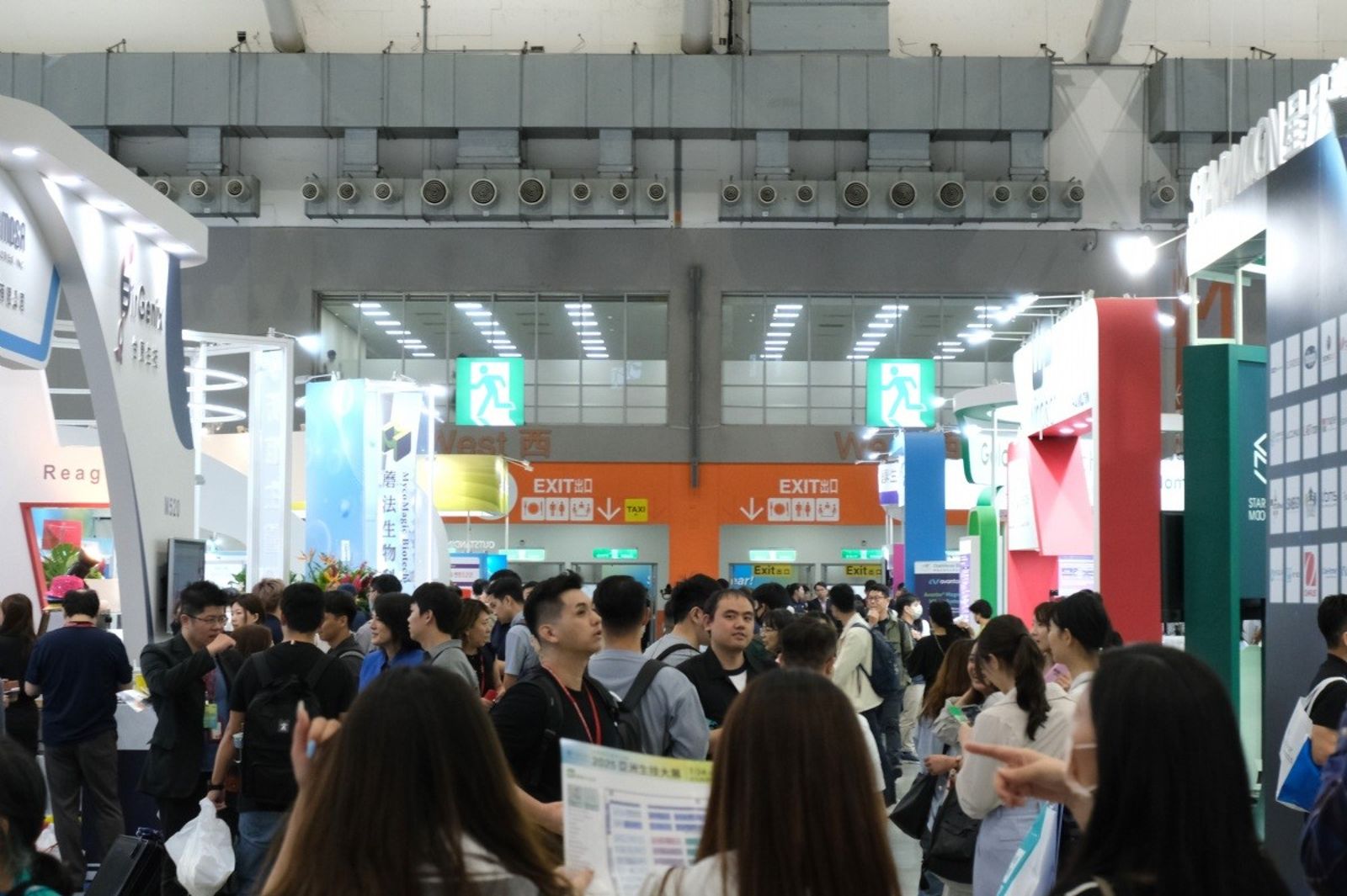 展場拚眼球媒合桌拚身價! 李鍾熙揭亞洲生技展真正主戰場