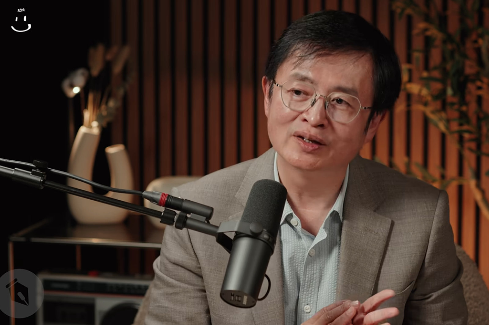醫師公會理事長稱新政府上台「護理師加薪5萬」6分鐘交班下班！一票人聽完怒轟造謠
