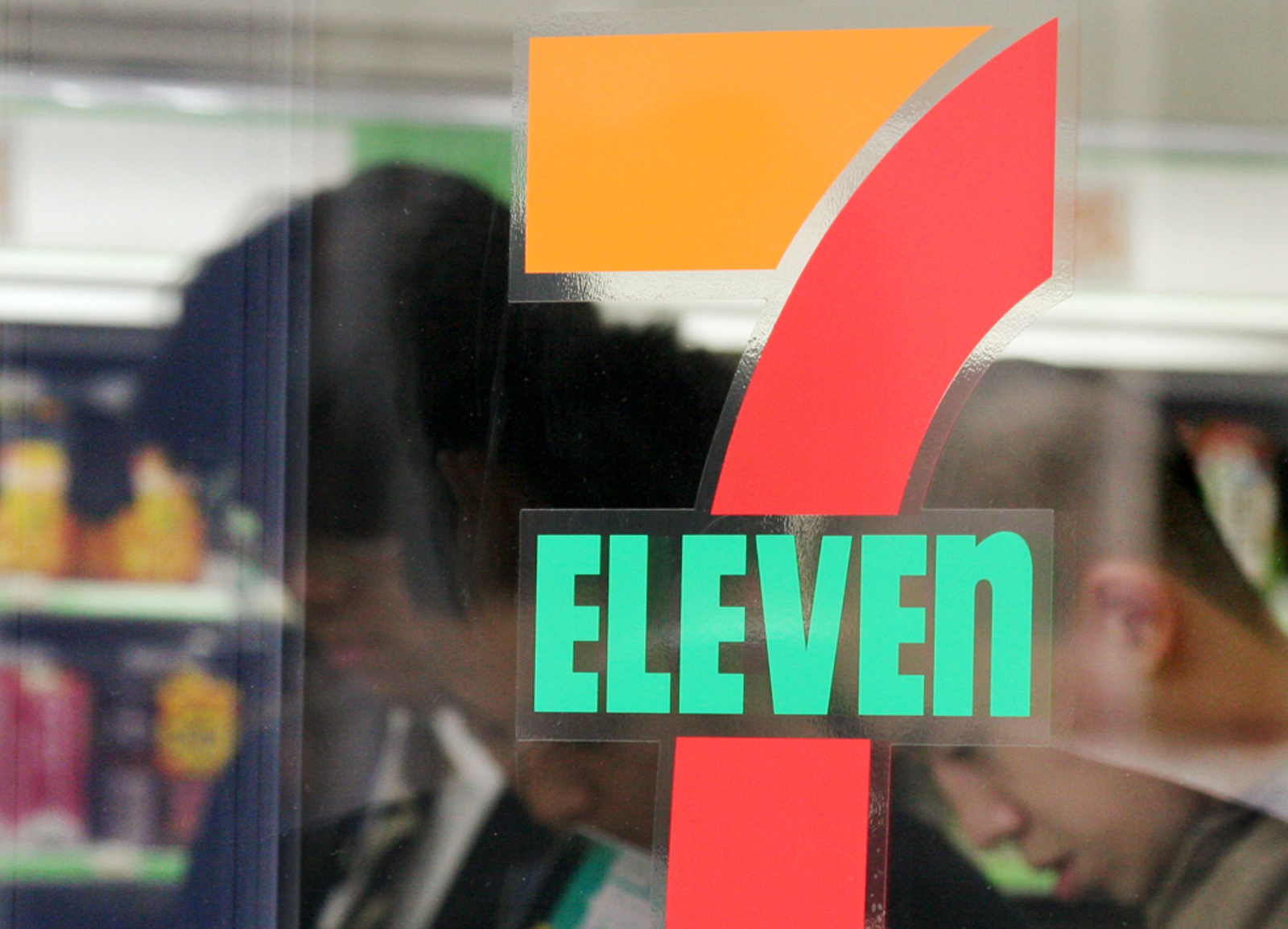7-11領0元包裹新制上路!網憂「多1步驟」排隊更久、沒隱私...2招輕鬆解決