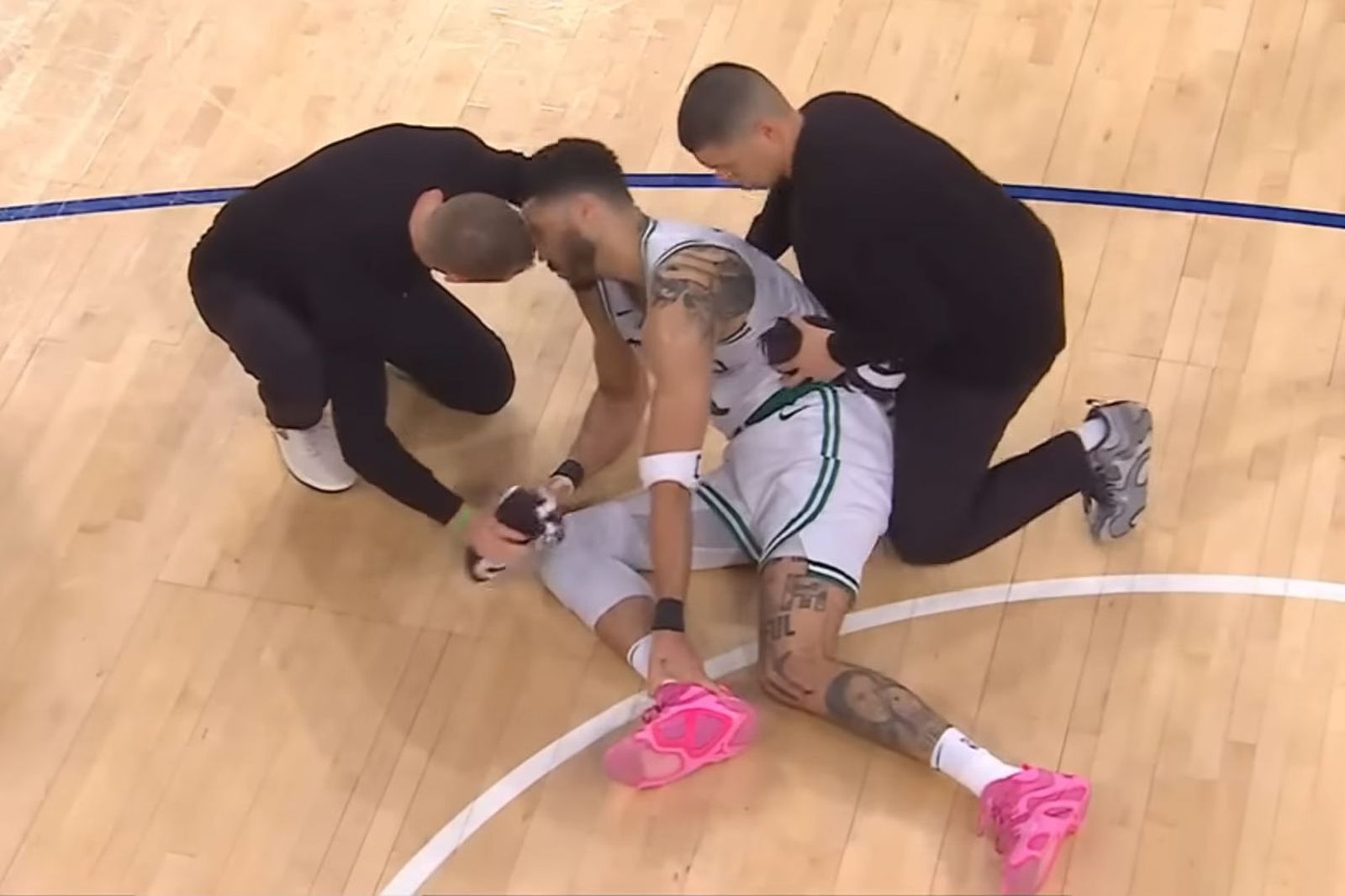 NBA／Tatum飆42分傷退　綠衫軍陷1比3絕境