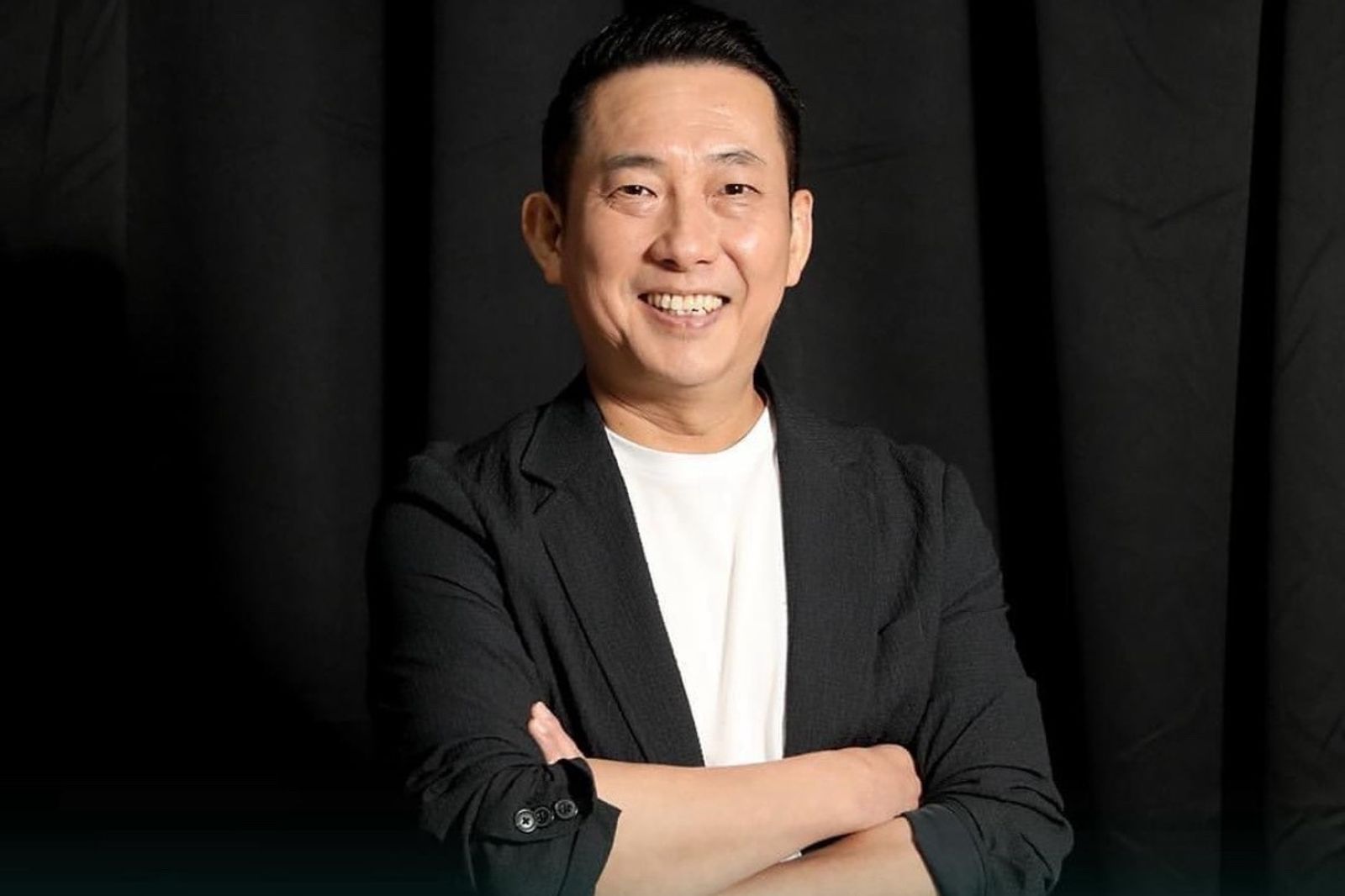 《寶島一村》屈中恆被嗆劣跡藝人遭換角 經紀人回應:20年前錯誤認真改正